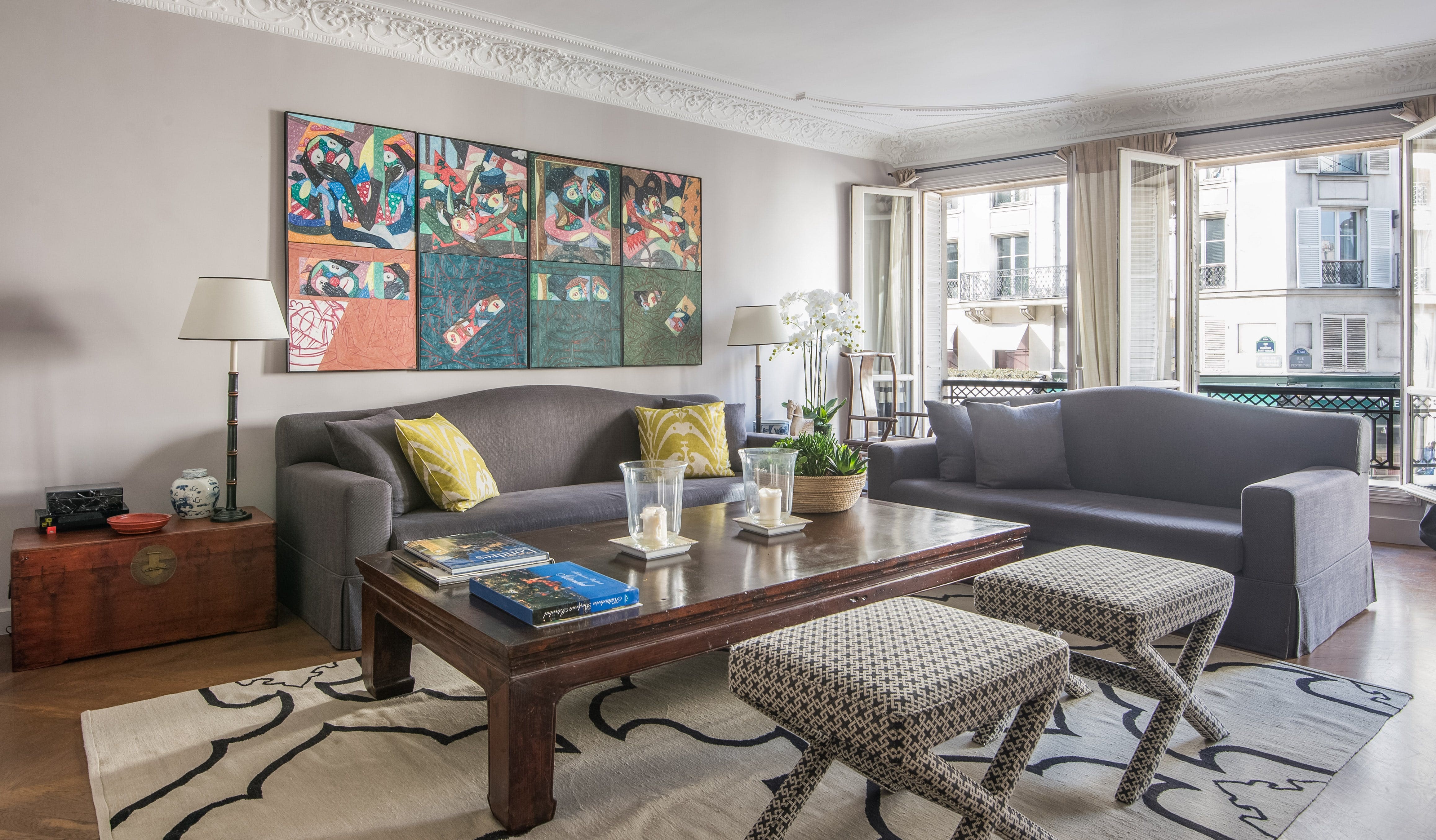 Château Auteuil Monceau: Elegant 2-Bedroom Apartment for Families and Pets, Paris