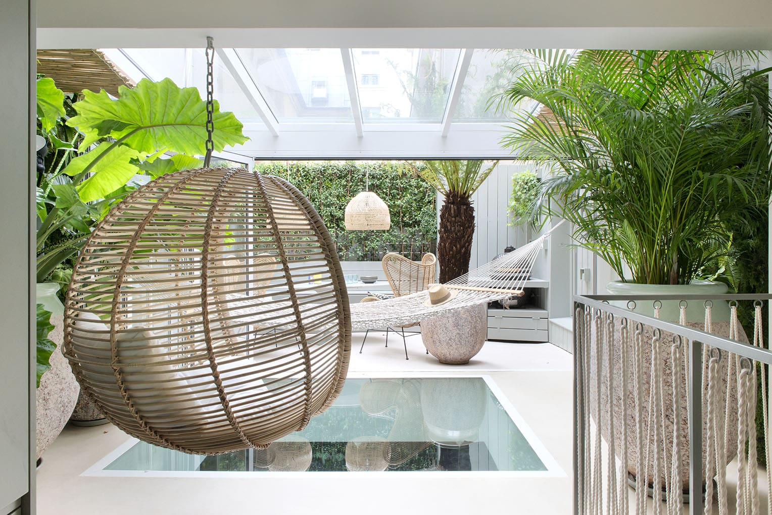 Château Auteuil Paris Arc de Triomphe – Champs-Élysées: Elegant 3-Bedroom House with Sauna, Arc de Triomphe – Champs-Élysées