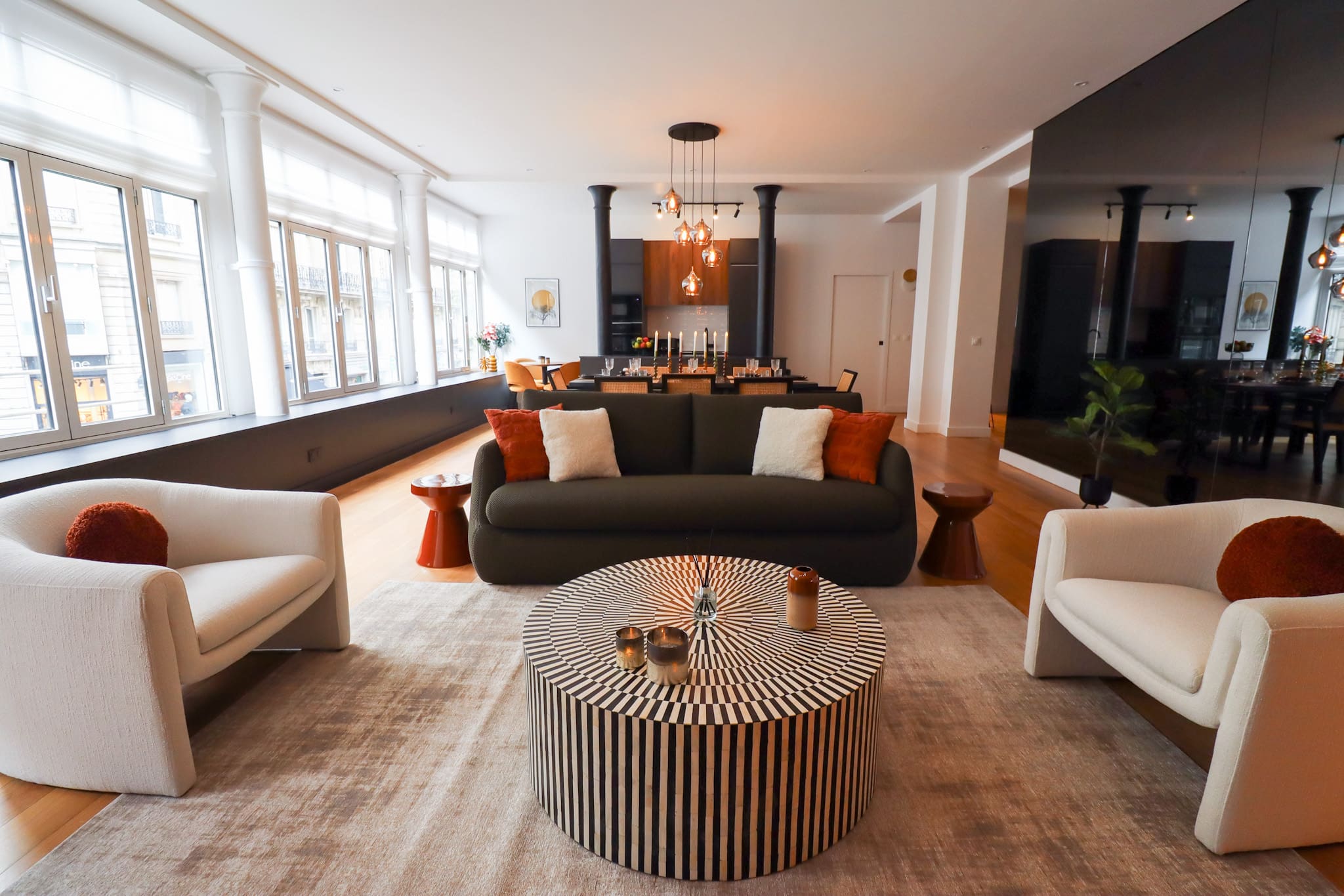 Château Beaubourg Marais: Spacious 3-Bedroom Luxury Apartment with Air-Con, Le Marais