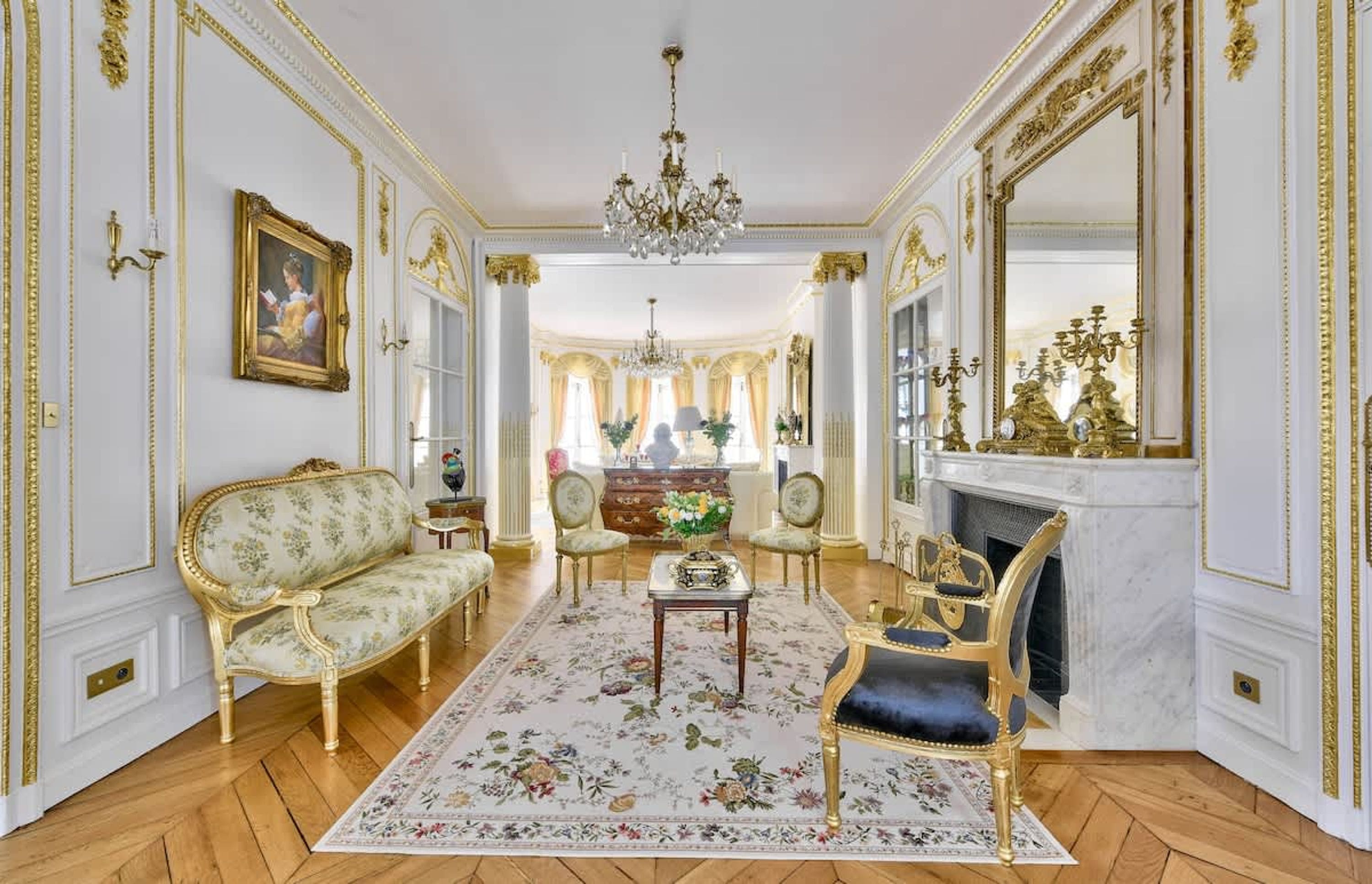 Château Bois Paris: Elegant 5-Bedroom Townhouse with Air-Con, Arc de Triomphe – Champs-Élysées