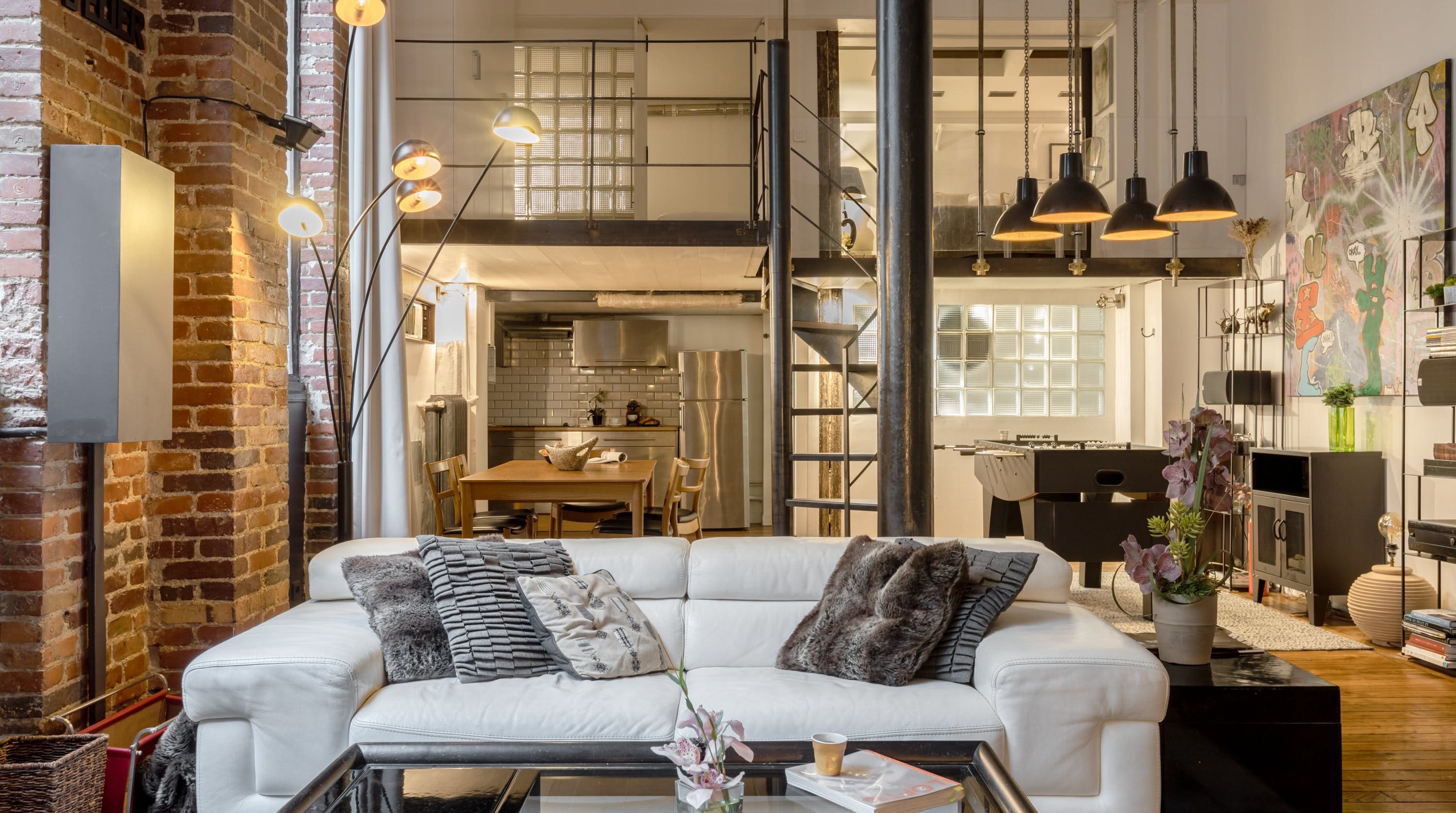 Château Bonne Nouvelle Paris Grands Boulevards 2: Stylish 2-Bedroom Loft Rental with Family-Friendly Features, Grands Boulevards Paris