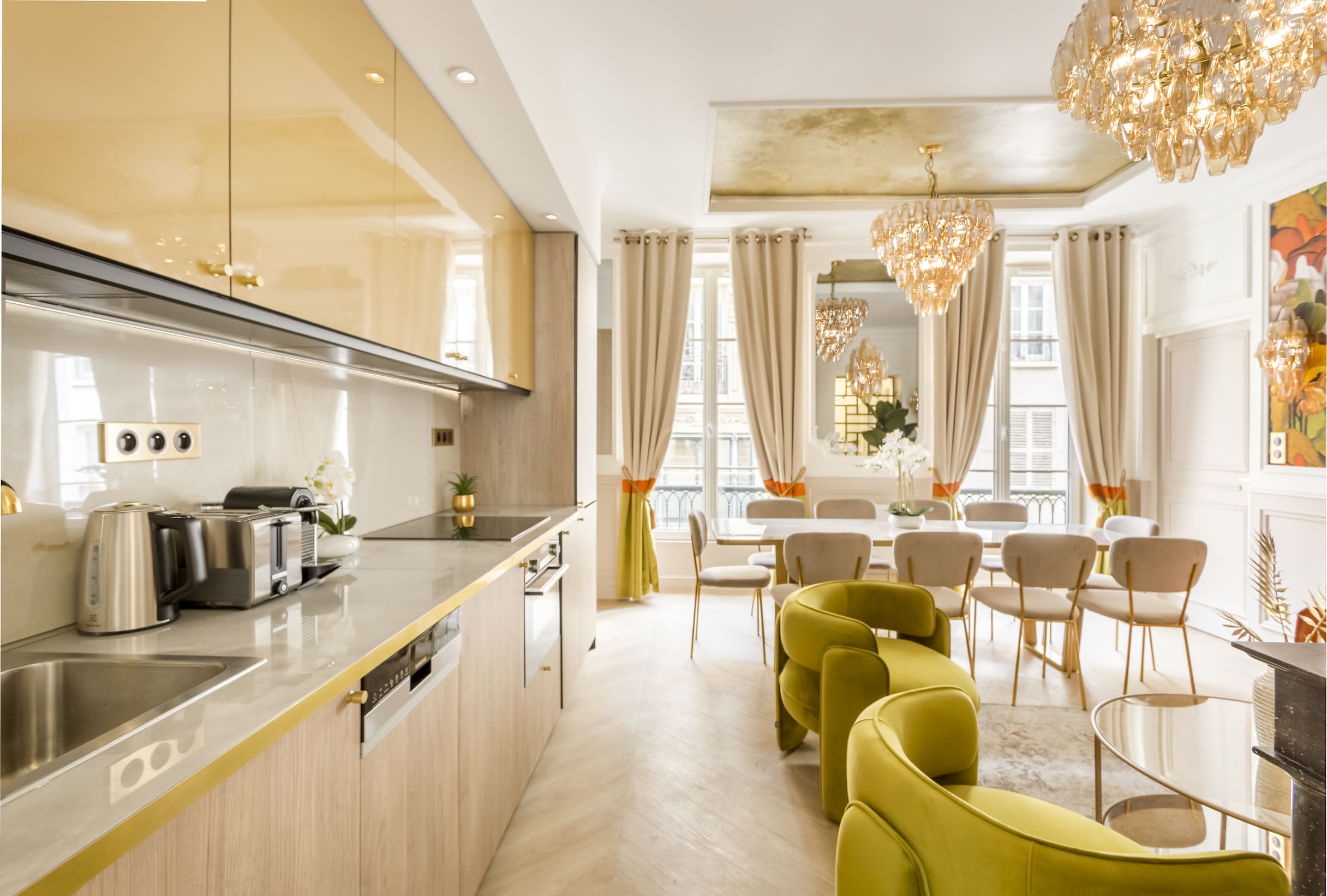 Château Céleste Opéra Opéra – Madeleine – Grands Magasins: Spacious 6-Bedroom Apartment Perfect for Families, Opéra – Madeleine – Grands Magasins, Paris