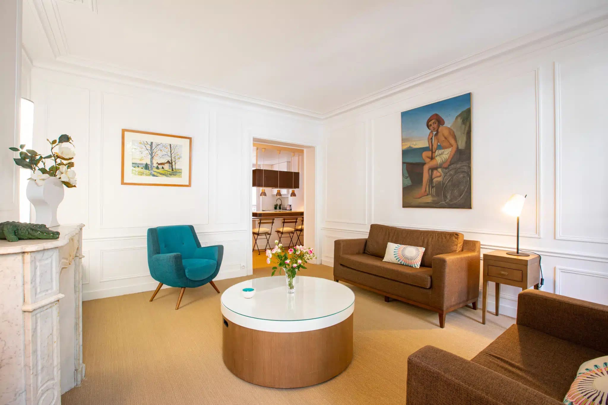 Château Champ-de-Mars Paris: Luxury 2-Bedroom Apartment with Eiffel Tower Views, Paris