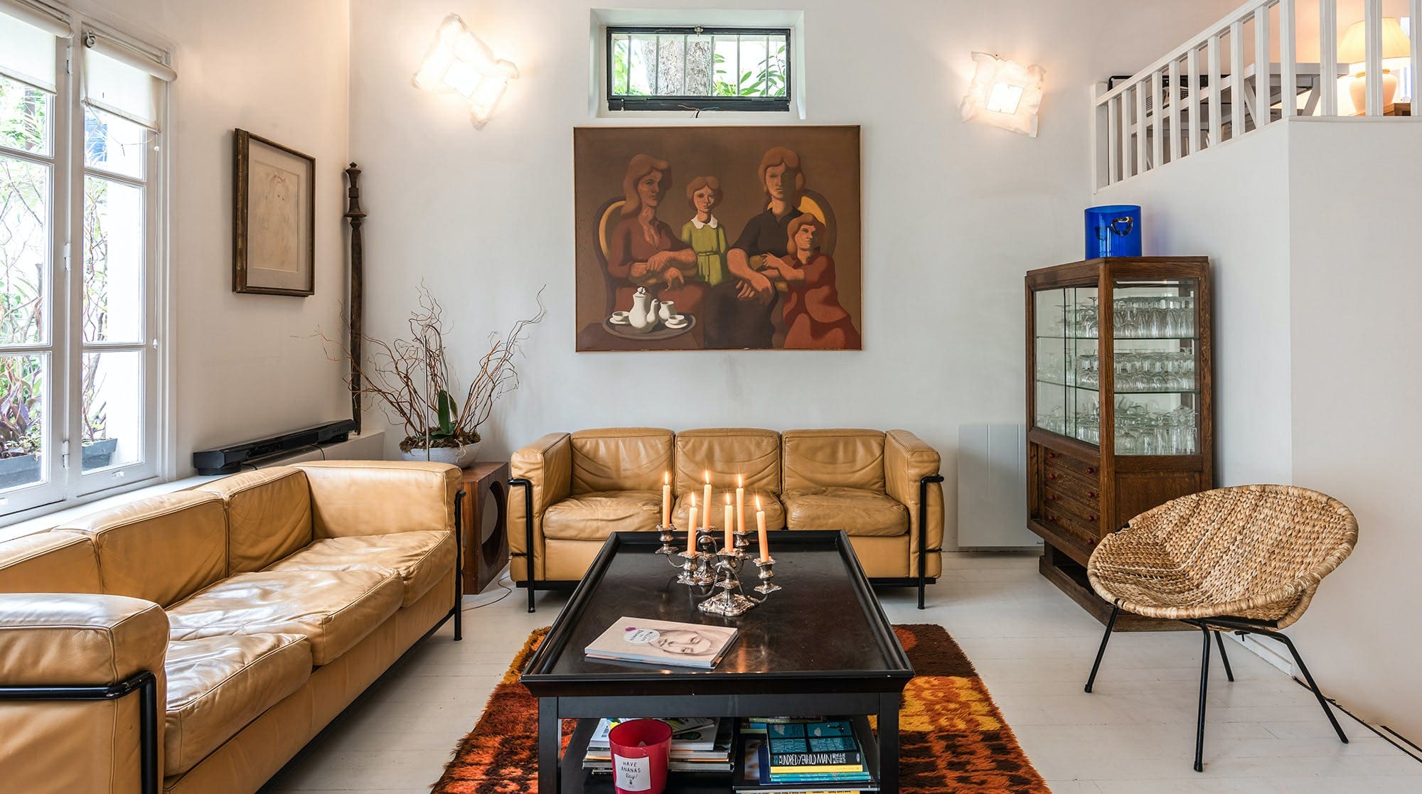 Château Clichy Batignolles: Elegant 4-Bedroom Townhouse Perfect for Families, Paris Batignolles