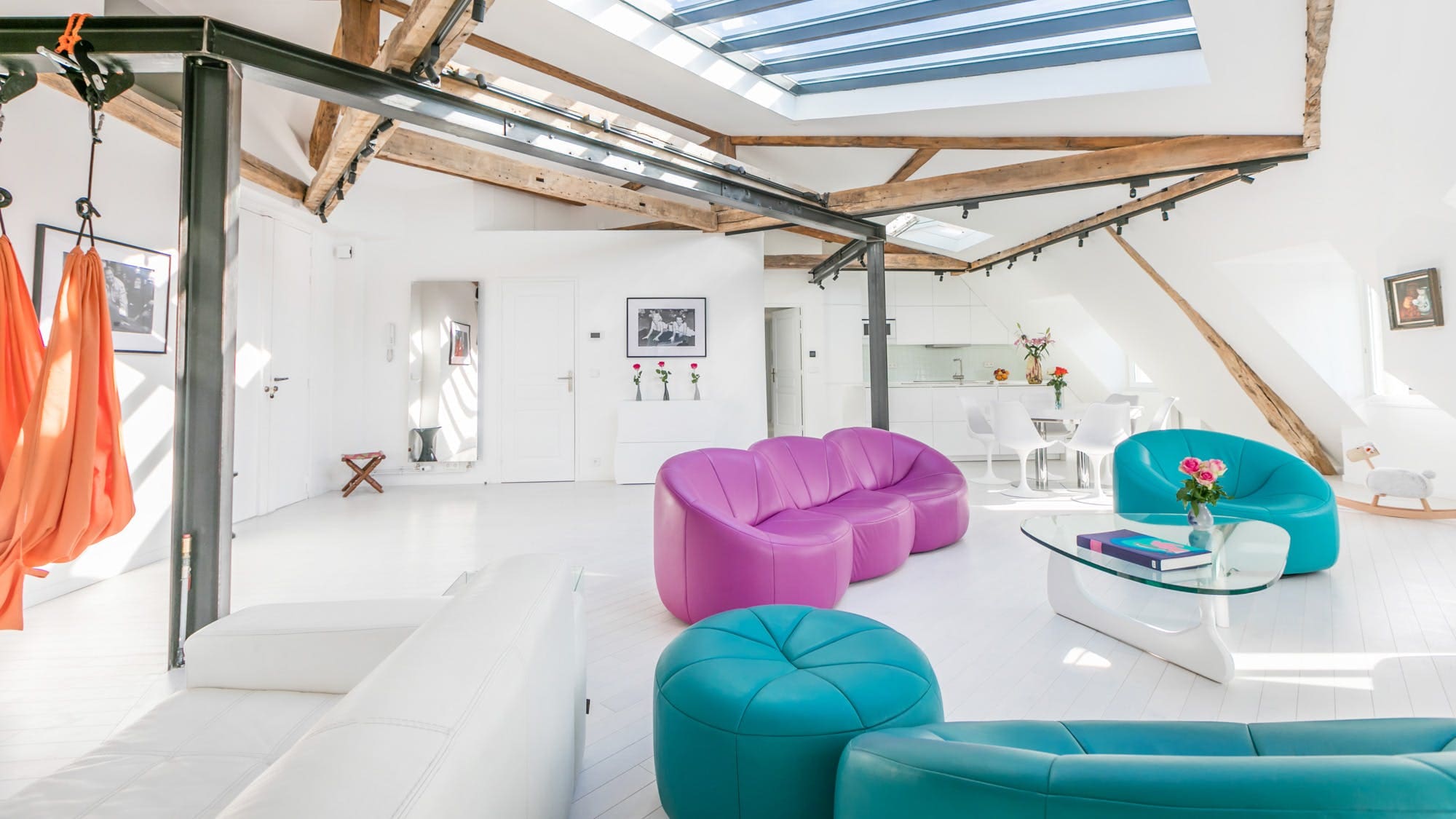 Château Clichy Monceau: 3-Bedroom Luxury Penthouse with Eiffel Tower Views, Paris