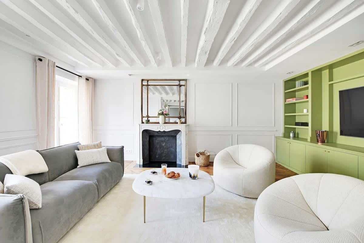 Château Concorde Paris: Elegant 3-Bedroom Apartment with Air Con, Opéra – Madeleine – Grands Magasins