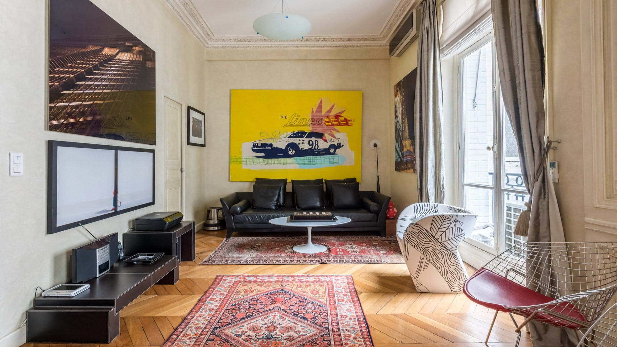 Château Cour Saint-Honoré: Elegant 1-Bedroom Apartment with Tranquil Courtyard, Paris