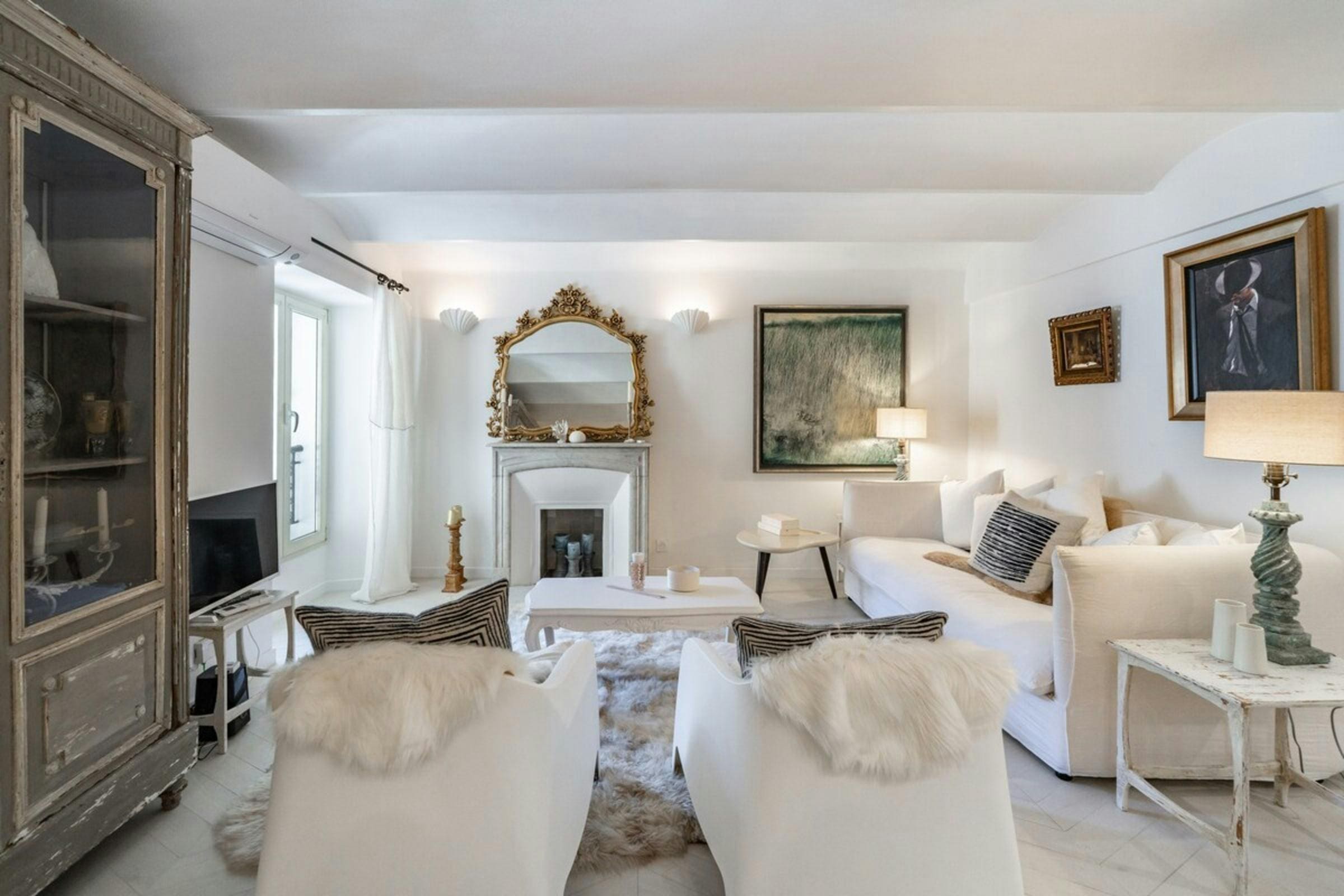 Château Croisette Cannes: Luxury 3-Bedroom Apartment with Seaview, Cannes