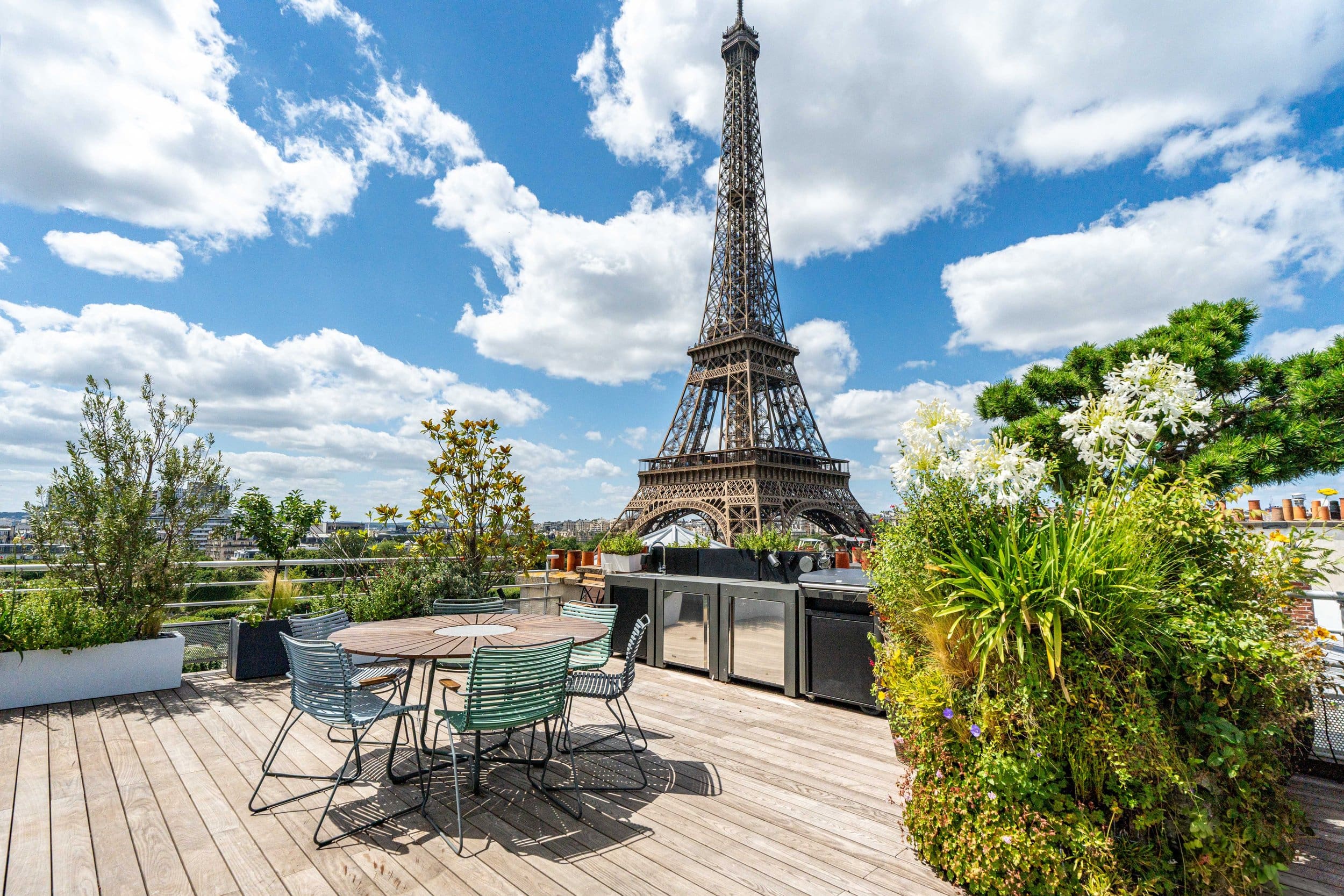 Château Cygne Paris: Elegant 1-Bedroom Apartment with Rooftop Terrace, Paris