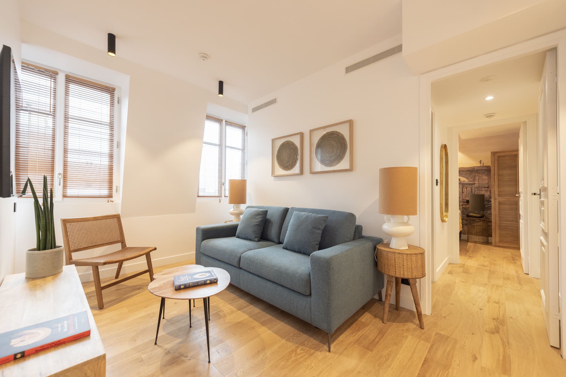 Château Élysées Paris: Luxury 1-Bedroom Apartment with Family-Friendly Features, Arc de Triomphe – Champs-Élysées