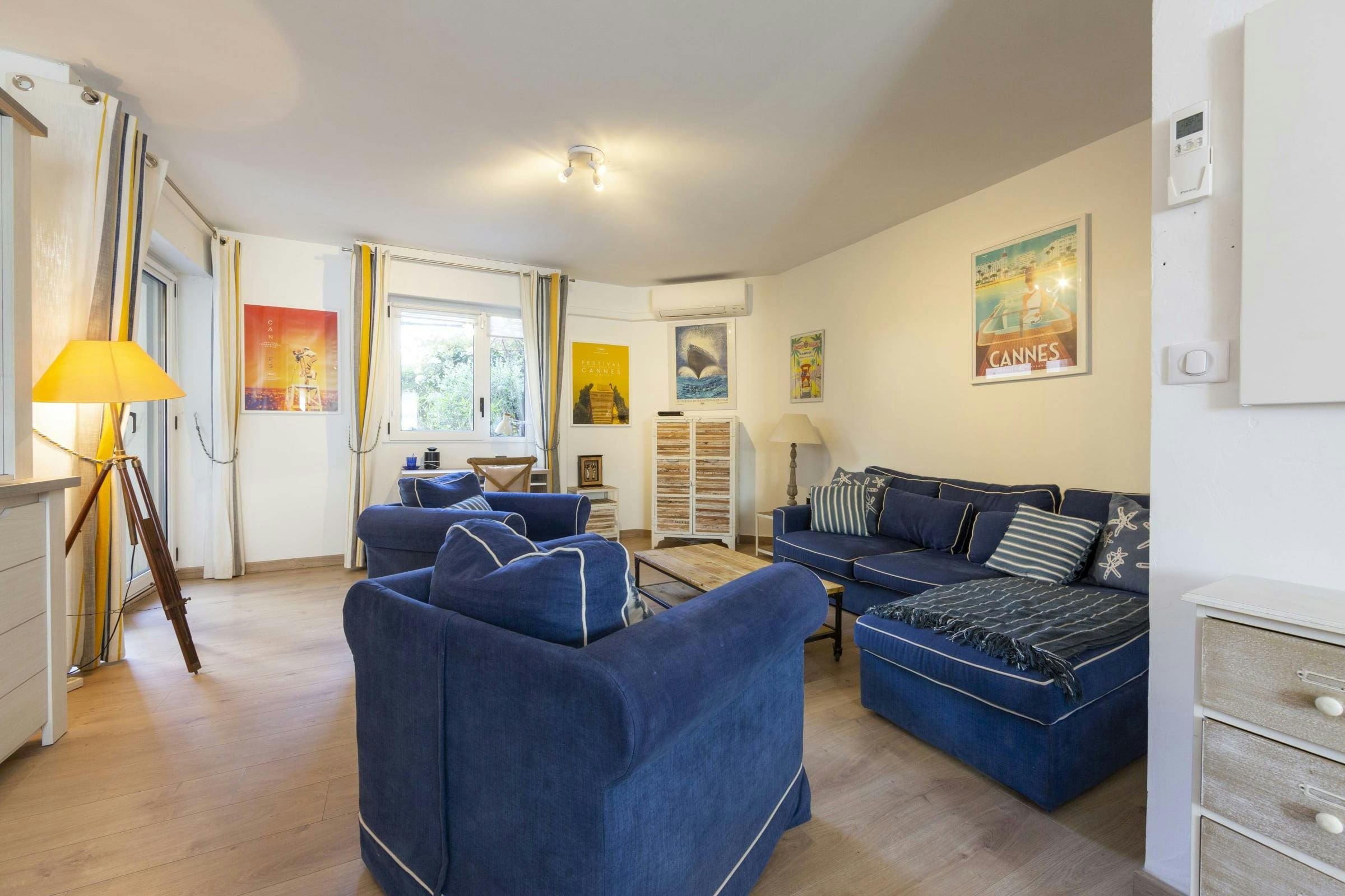 Château Esterel Cannes Cannes 15: Luxury 2-Bedroom Apartment with Seaview and Pool, Cannes