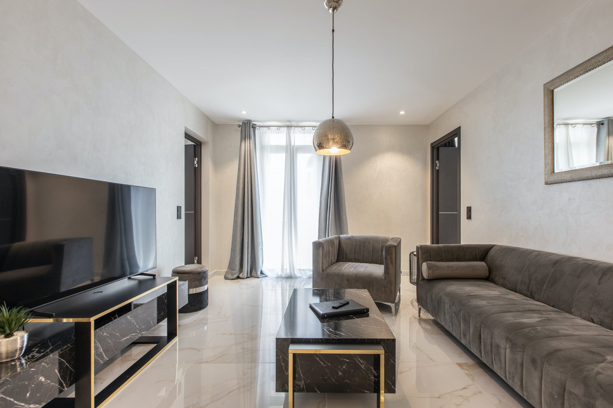 Château Esterel Cannes Cannes 26: Modern 3-Bedroom Apartment with Sea Views, Cannes