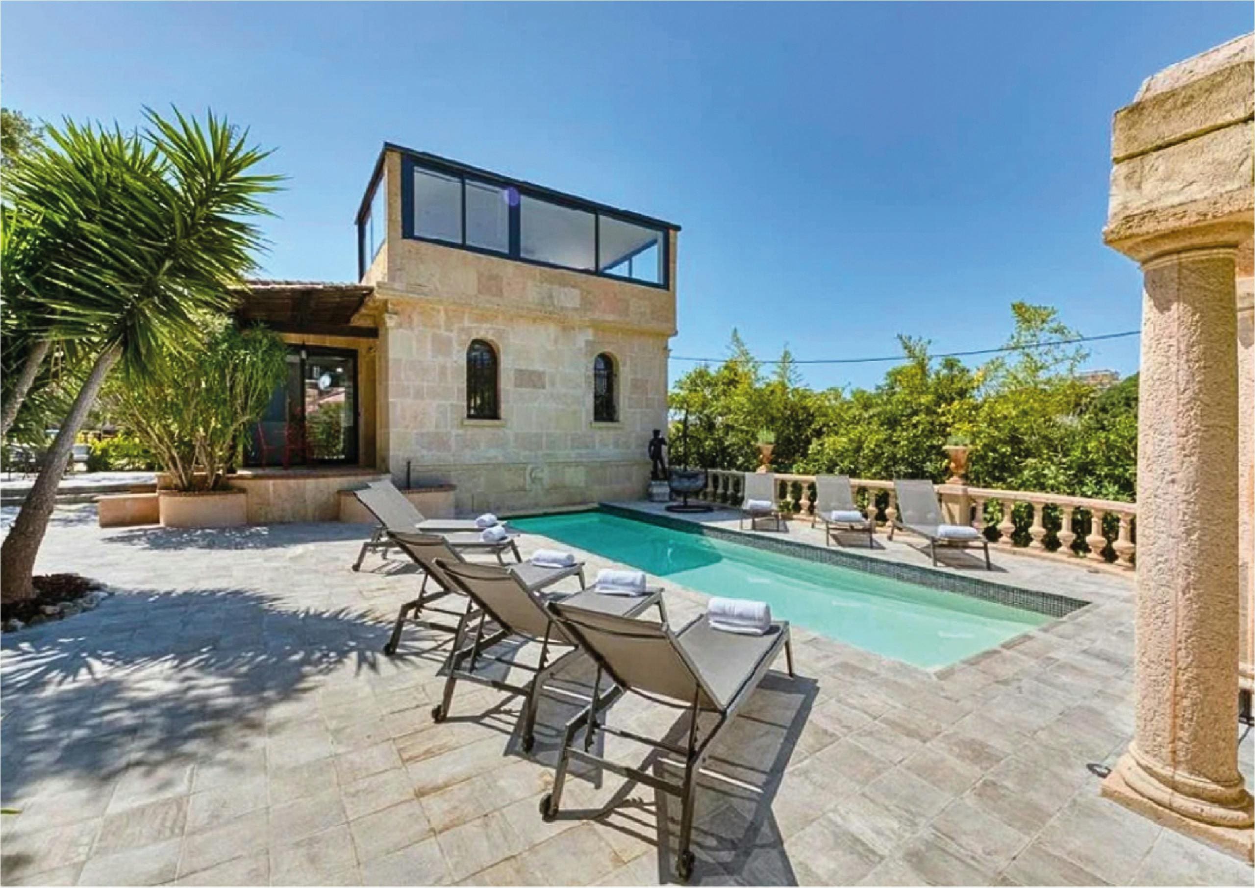 Château Ésterel Cannes: Luxury 6-Bedroom Villa with Pool and Sea Views, Cannes