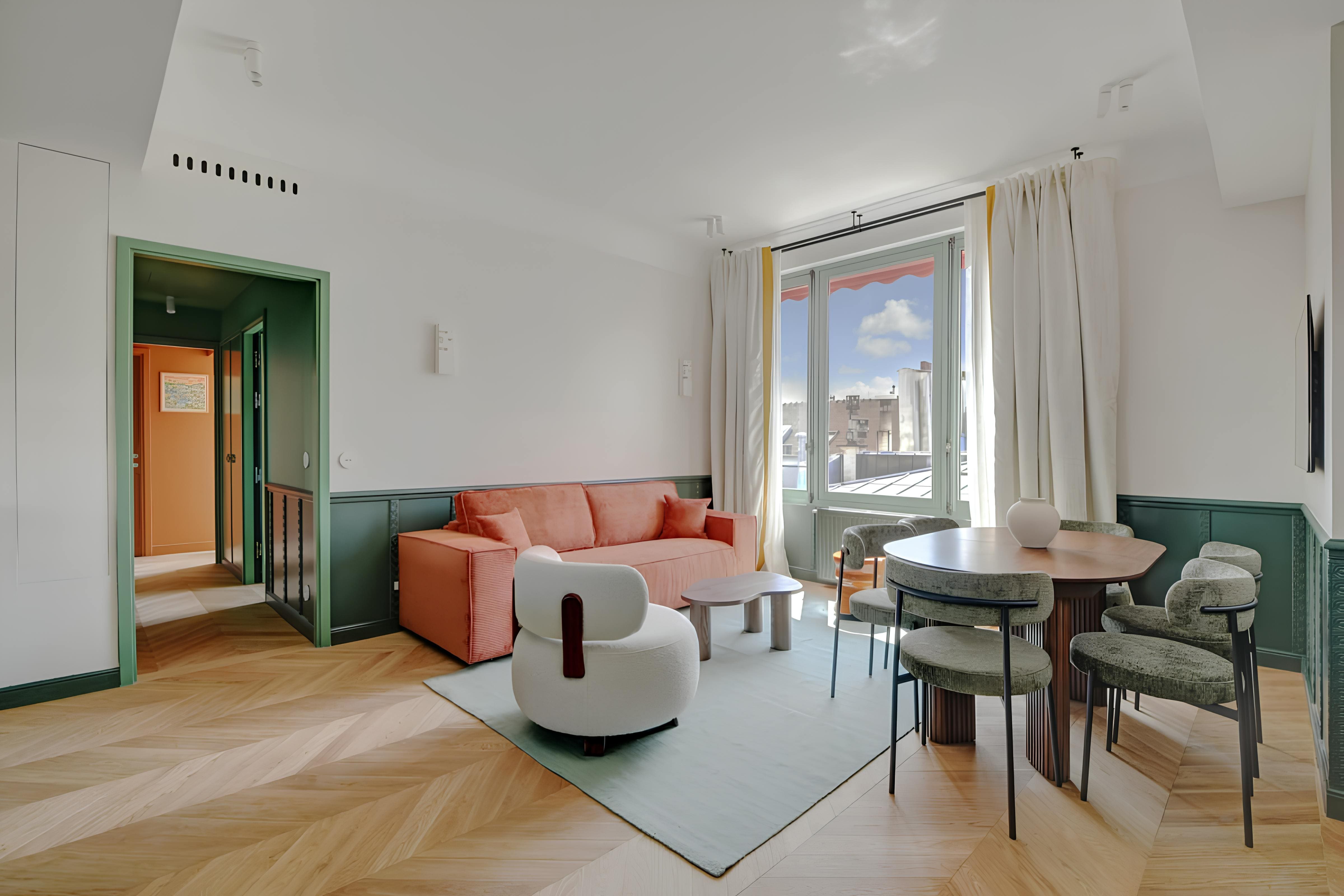 Château Haussmann Opéra Opéra – Madeleine – Grands Magasins 2: Elegant 2-Bedroom Apartment with Iconic Rooftop Views, Paris