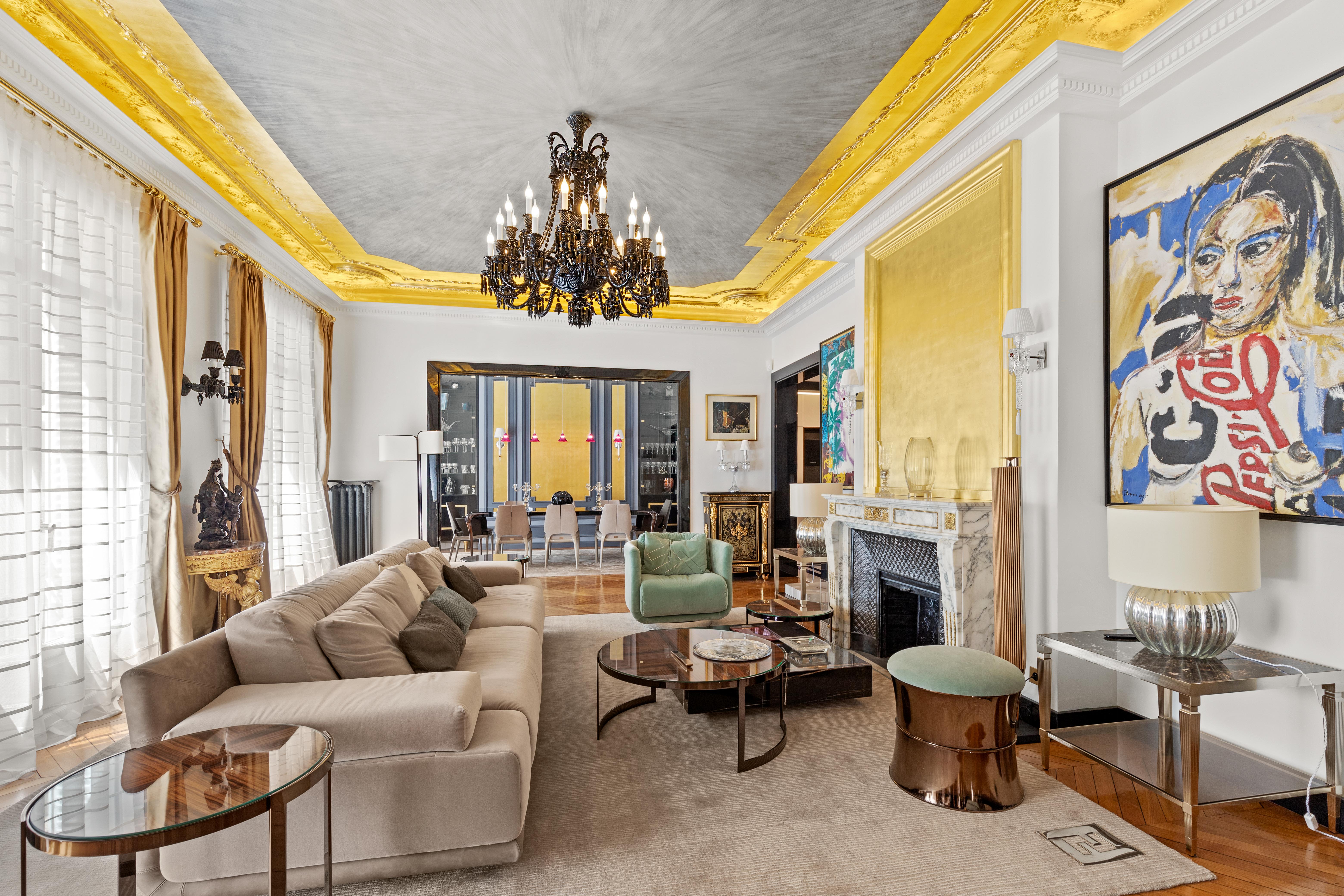 Château Haussmann Paris Arc de Triomphe – Champs-Élysées 5: Elegant 3-Bedroom Luxury Apartment near Arc de Triomphe, Paris