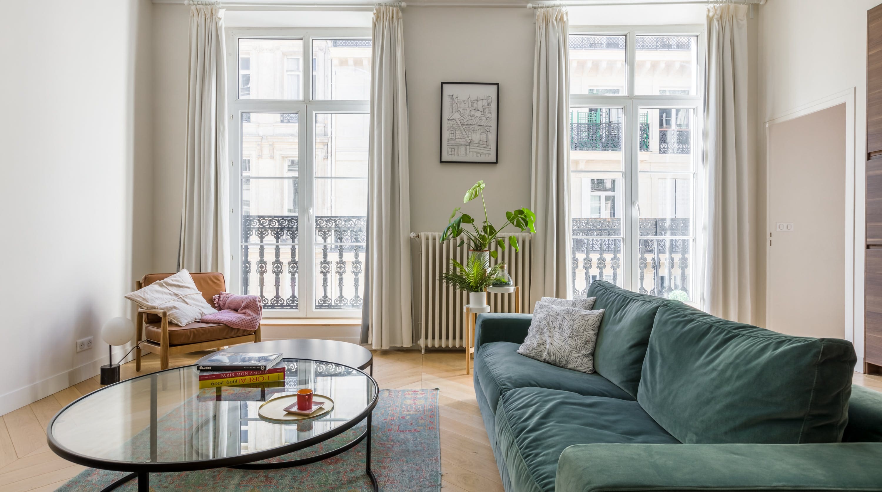 Château Haussmannien Paris Grands Boulevards: 3-Bedroom Luxury Apartment with Swimming Pool, Grands Boulevards