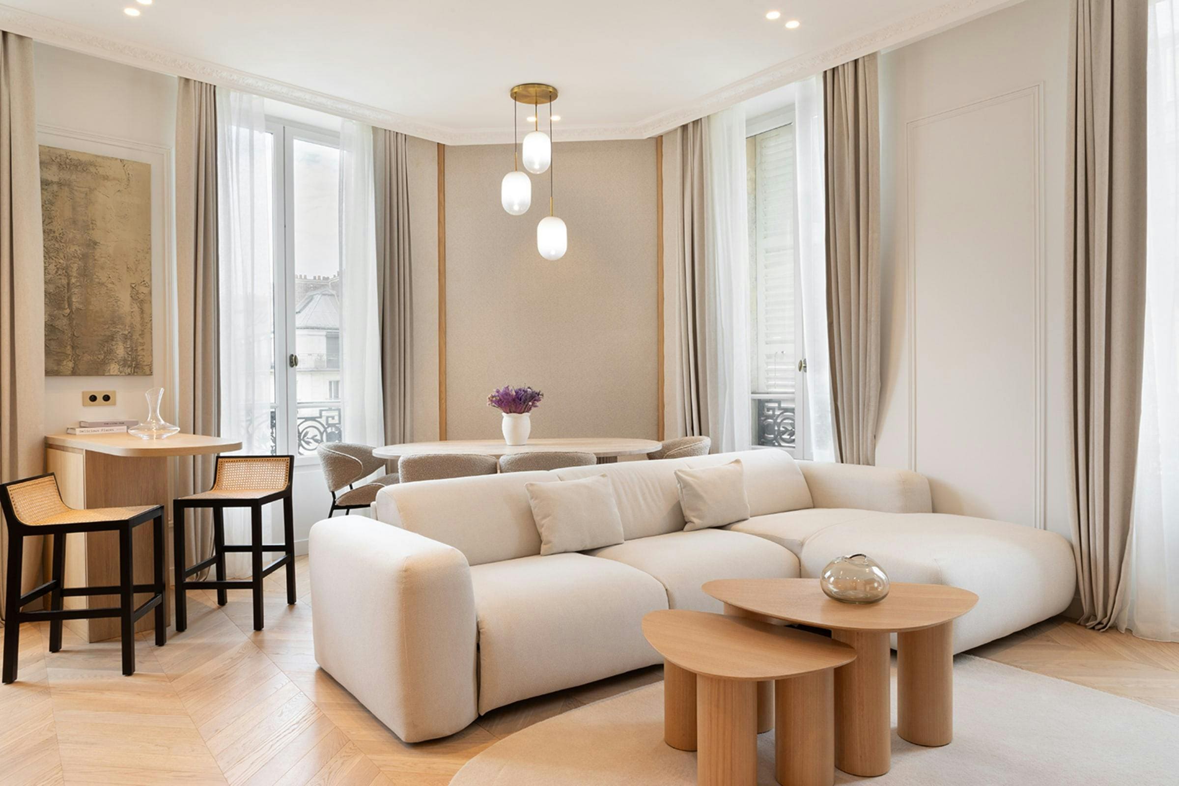 Château Léon Madeleine: Elegant 3-Bedroom Apartment with En-Suite Bathrooms, Opéra – Madeleine