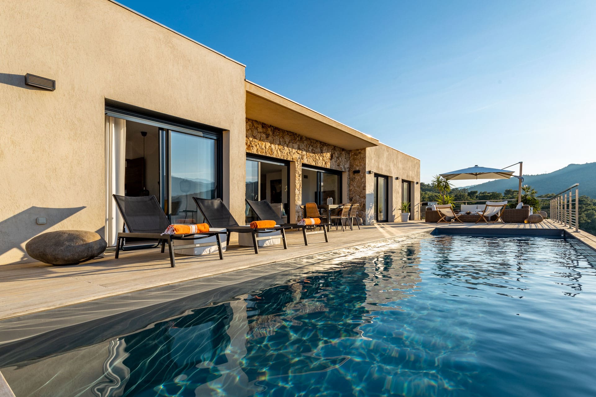 Château Libecciu Ajaccio: Elegant 3-Bedroom Villa with Sea View and Pool, Corsica