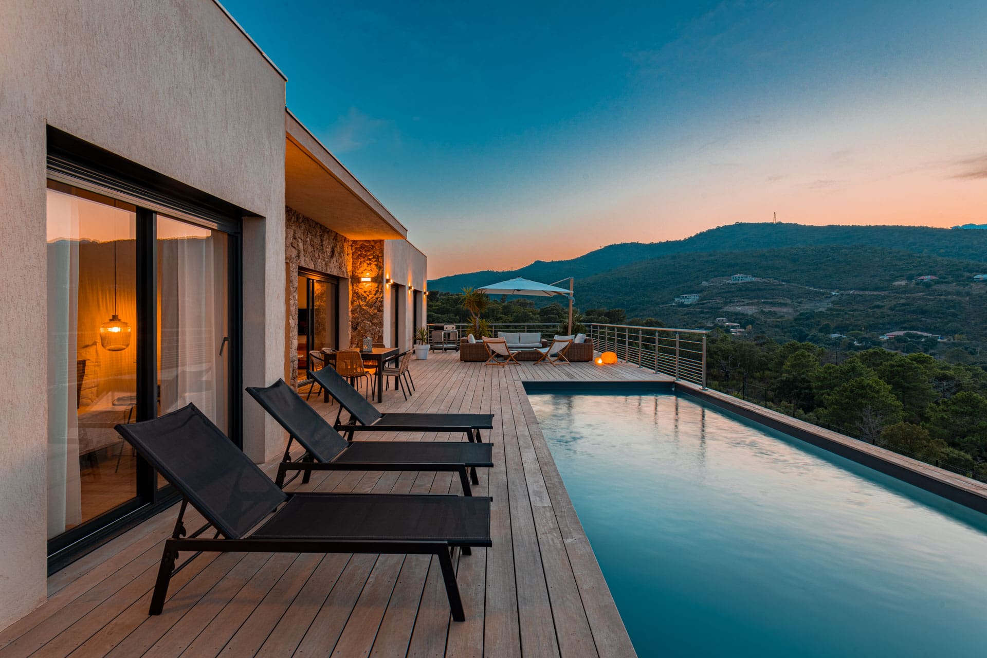 Château Libecciu Ajaccio: Elegant 3-Bedroom Villa with Sea View and Pool, Corsica