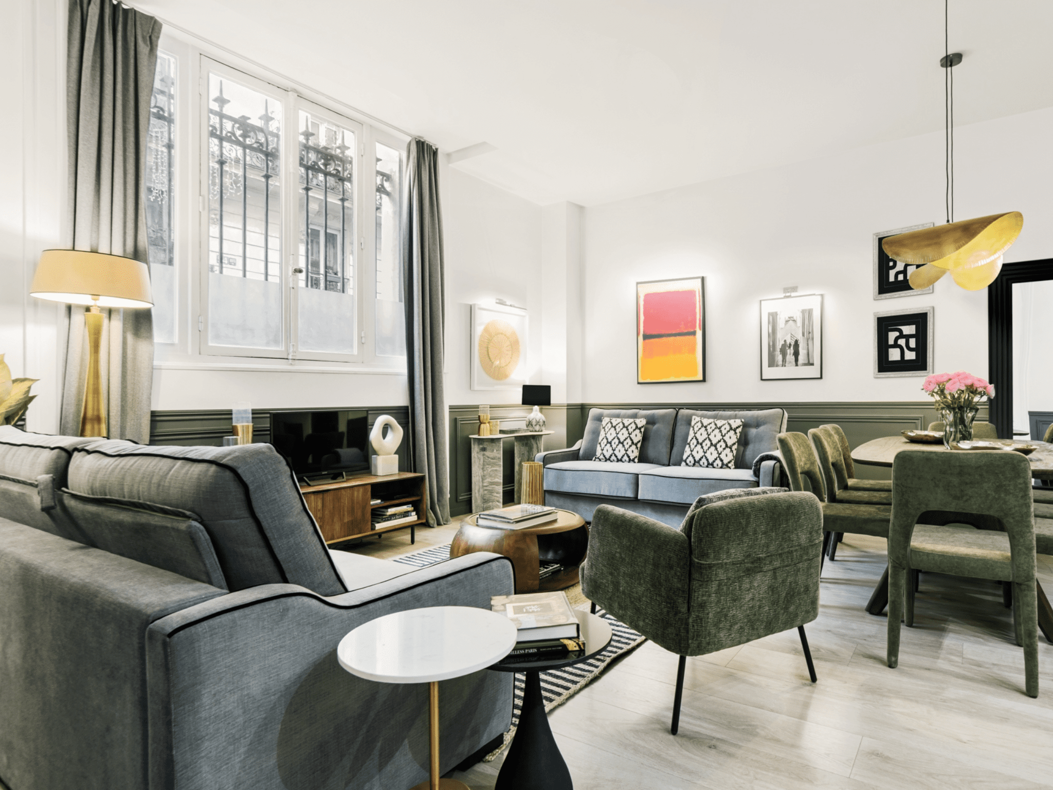 Château Lorette Oberkampf: Elegant 3-Bedroom Apartment Perfect for Families, Canal Saint Martin