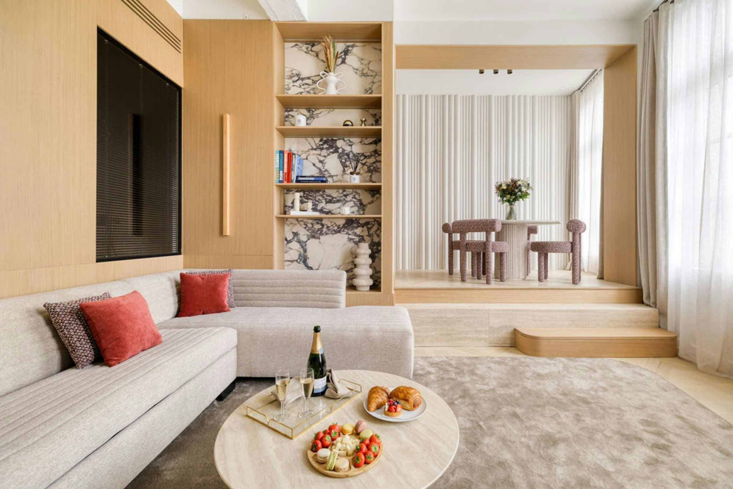 Château Lutetia Paris Île de la Cité 12: Elegant 1-Bedroom Luxury Apartment with Central Paris Location