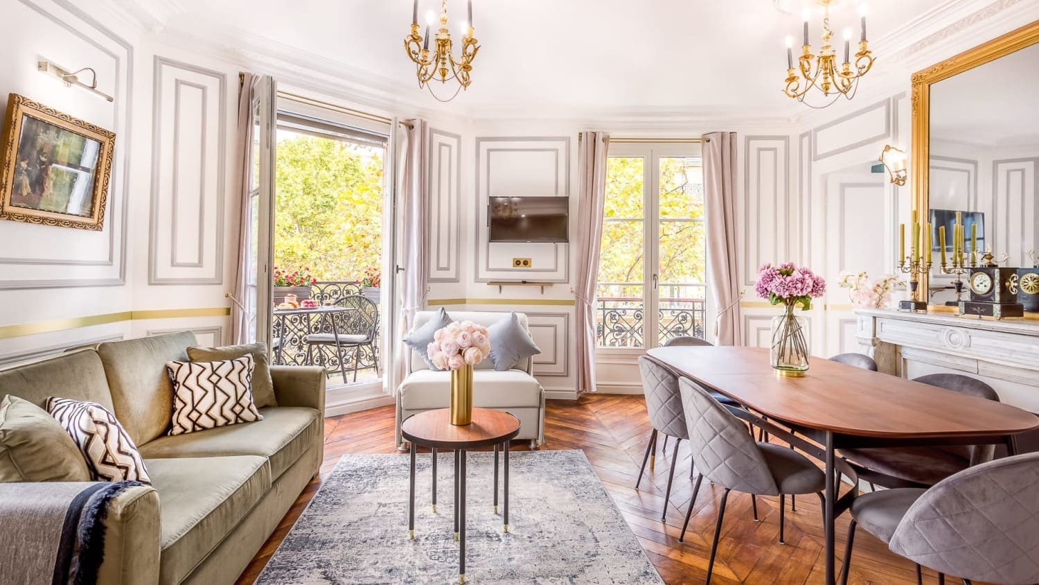 Château Lutetia Paris Île de la Cité: Elegant 2-Bedroom Apartment for Families, Île de la Cité