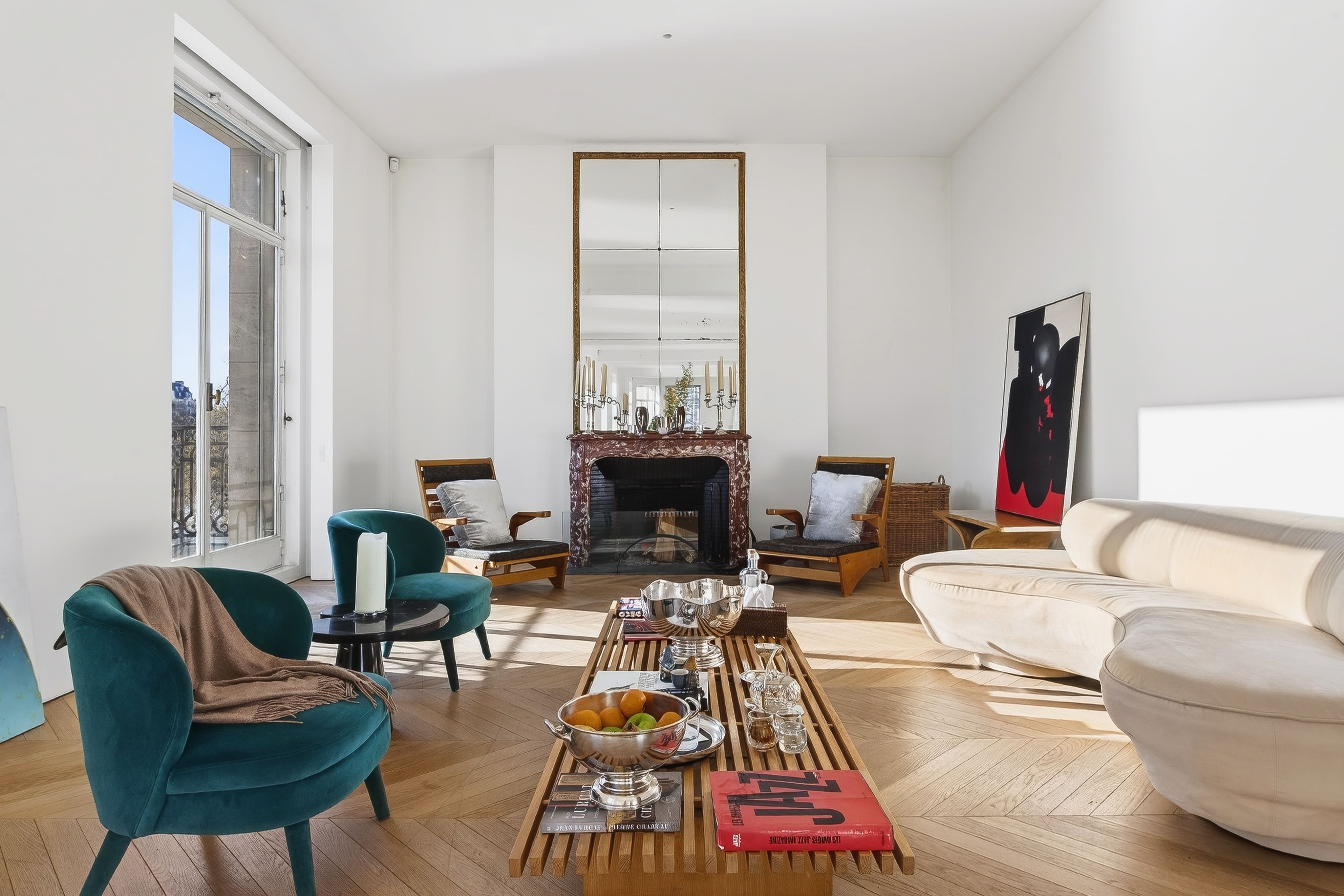 Château Lutetia Paris Île Saint Louis 4: Spacious 4-Bedroom Apartment with Seine Views, Île Saint Louis