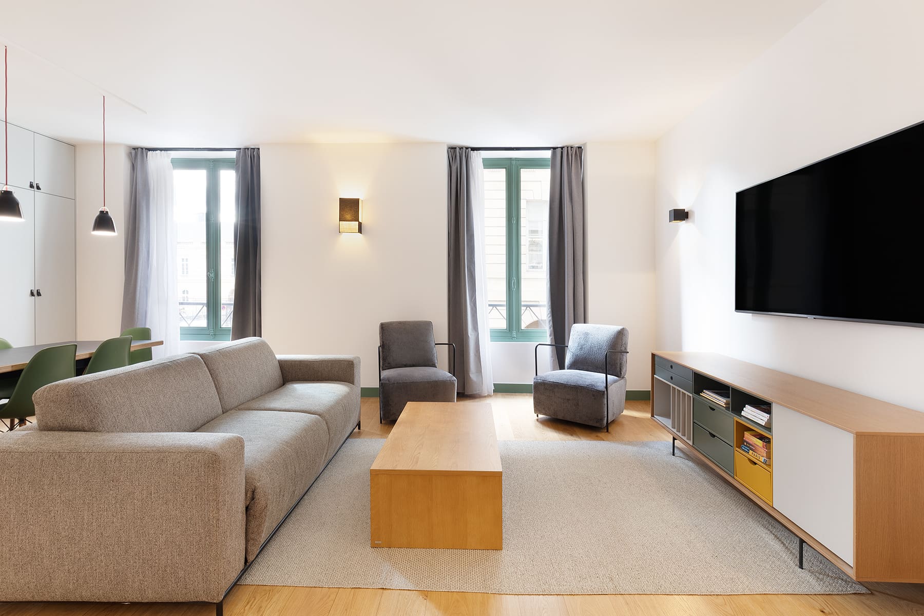 Château Luxembourg Saint Germain: Elegant 4-Bedroom Apartment with En-Suites, Saint Germain des Prés