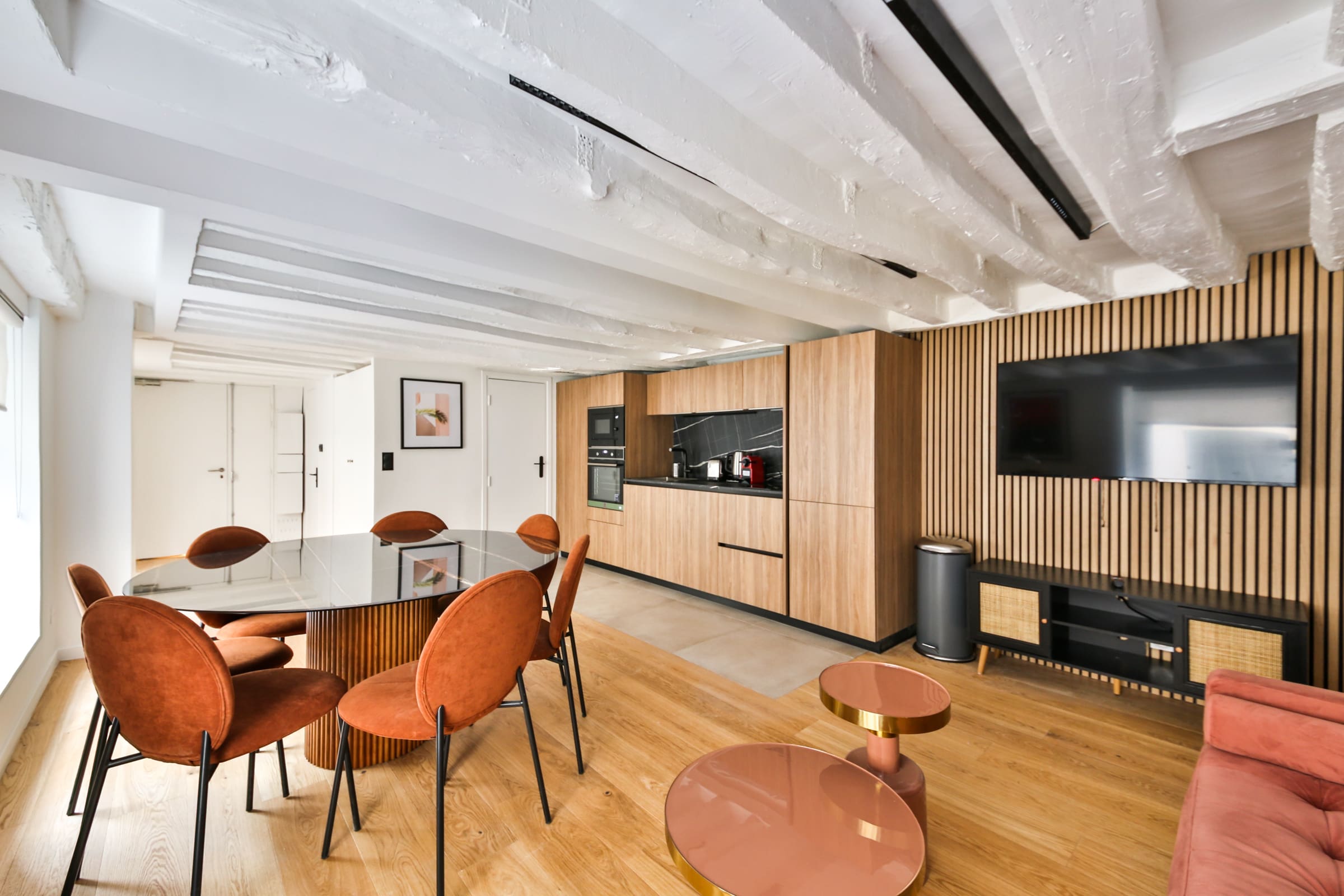 Château Madeleine Paris Opéra – Madeleine – Grands Magasins 3: Elegant 3-Bedroom Apartment with Family-Friendly Features, Paris