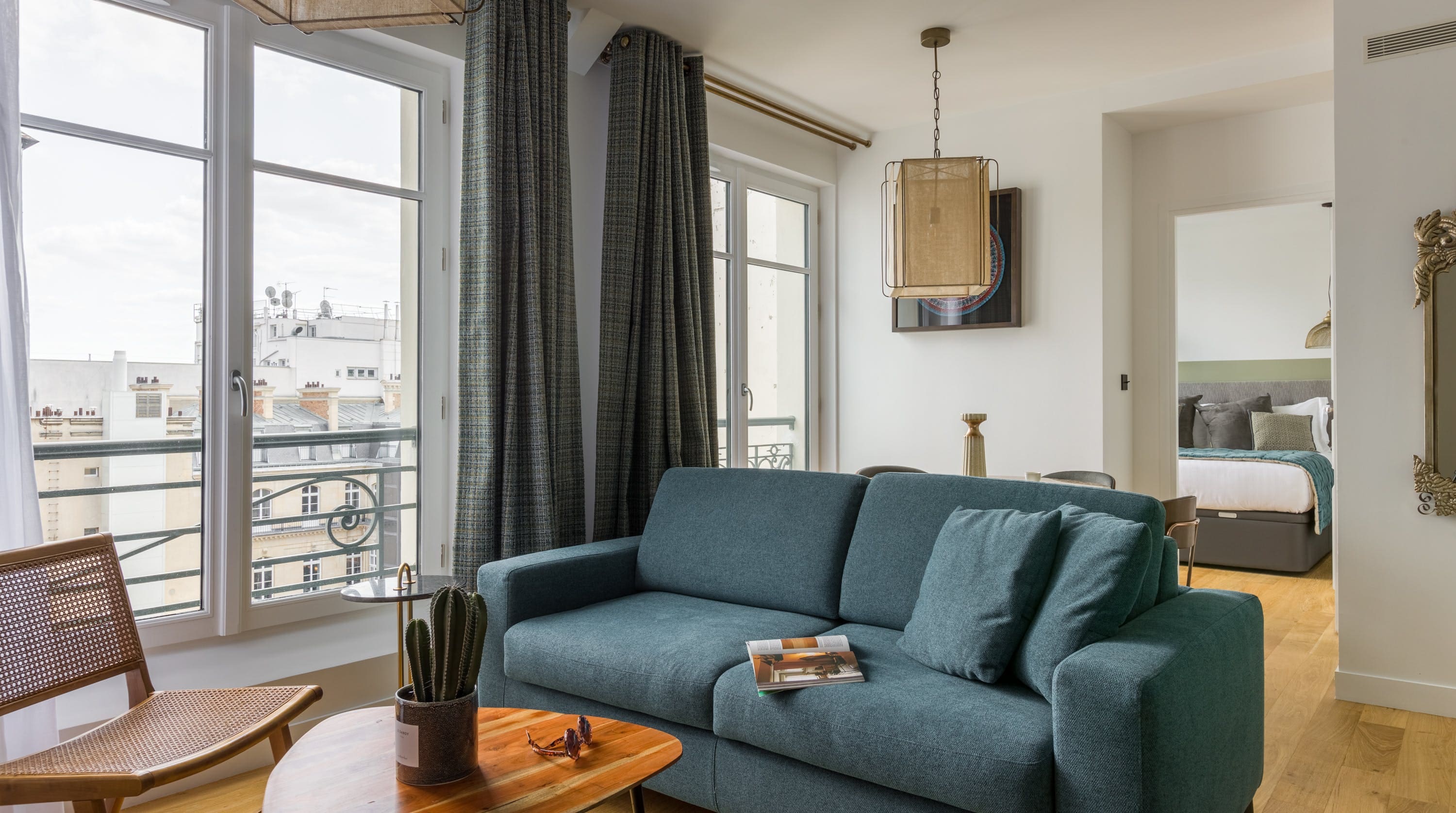 Château Marceau Paris: Elegant 1-Bedroom Apartment with Parisian Charm, Arc de Triomphe