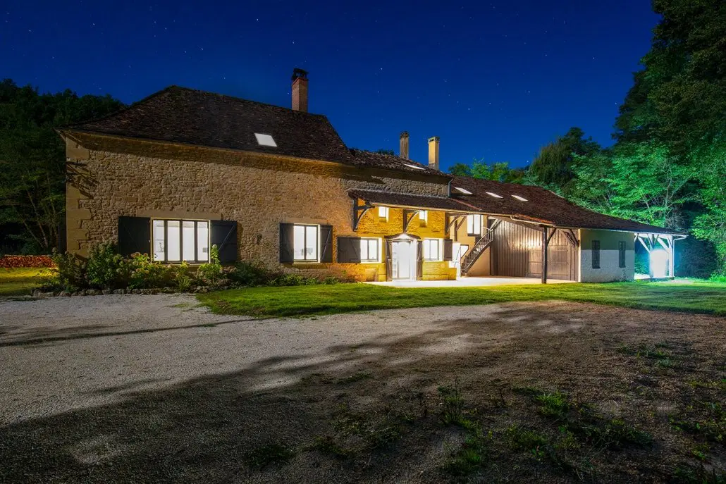 Château Millstream Dordogne: Exquisite 6-Bedroom Villa with Saltwater Pool in Dordogne