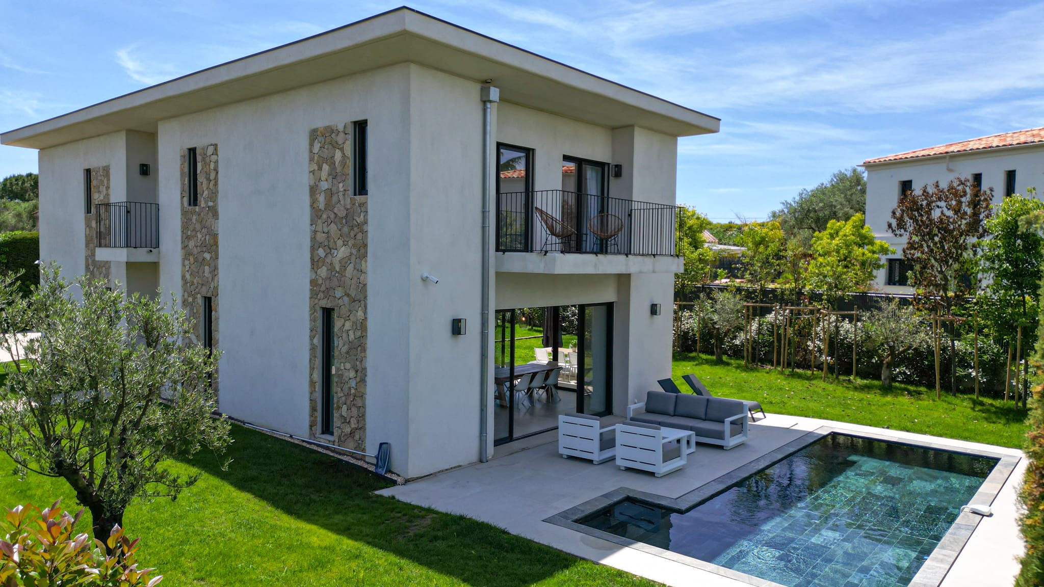 Château Mimosa Cannes: 5-Bedroom Luxury Villa with Pool and Family-Friendly Amenities, Cannes