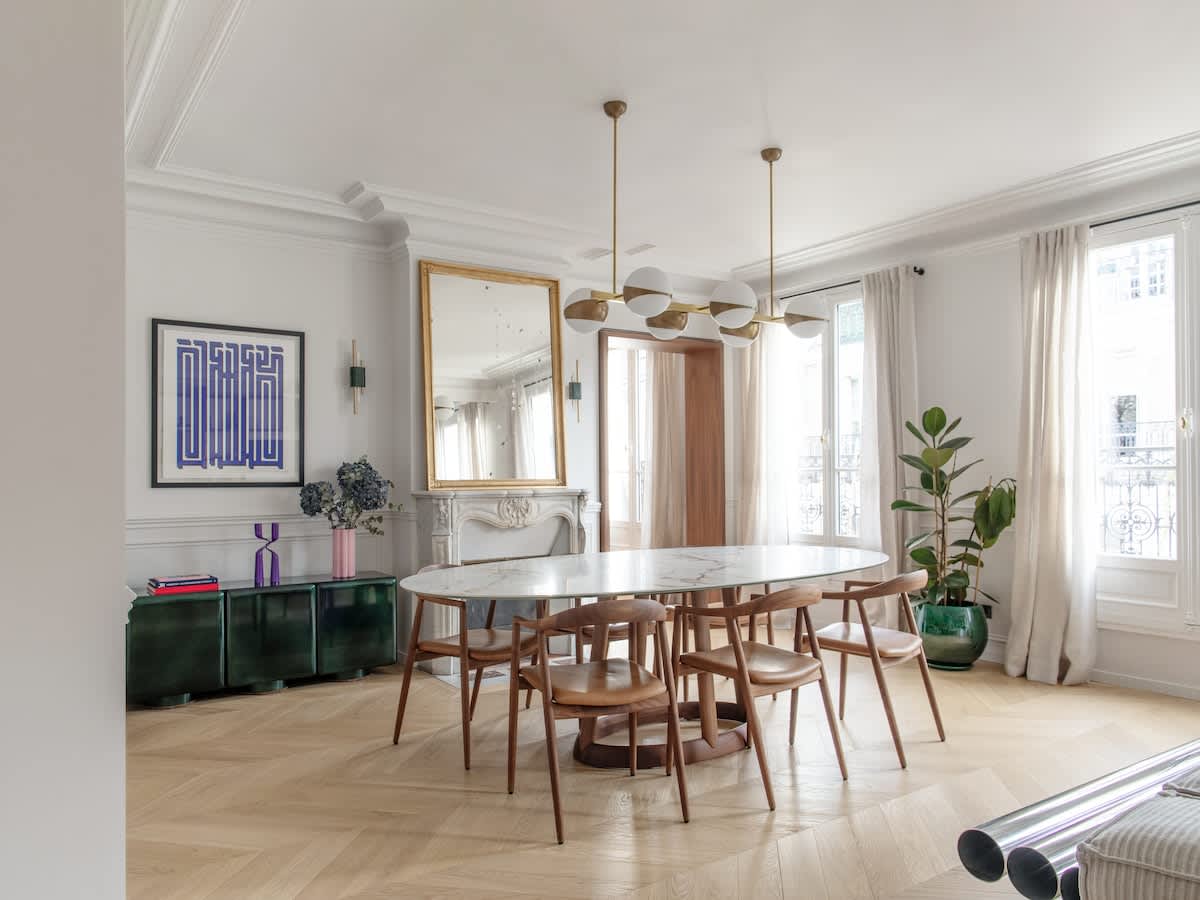 Château Monceau Paris Monceau – Ternes 12: Chic 2-Bedroom Apartment with Parisian Views, Monceau – Ternes