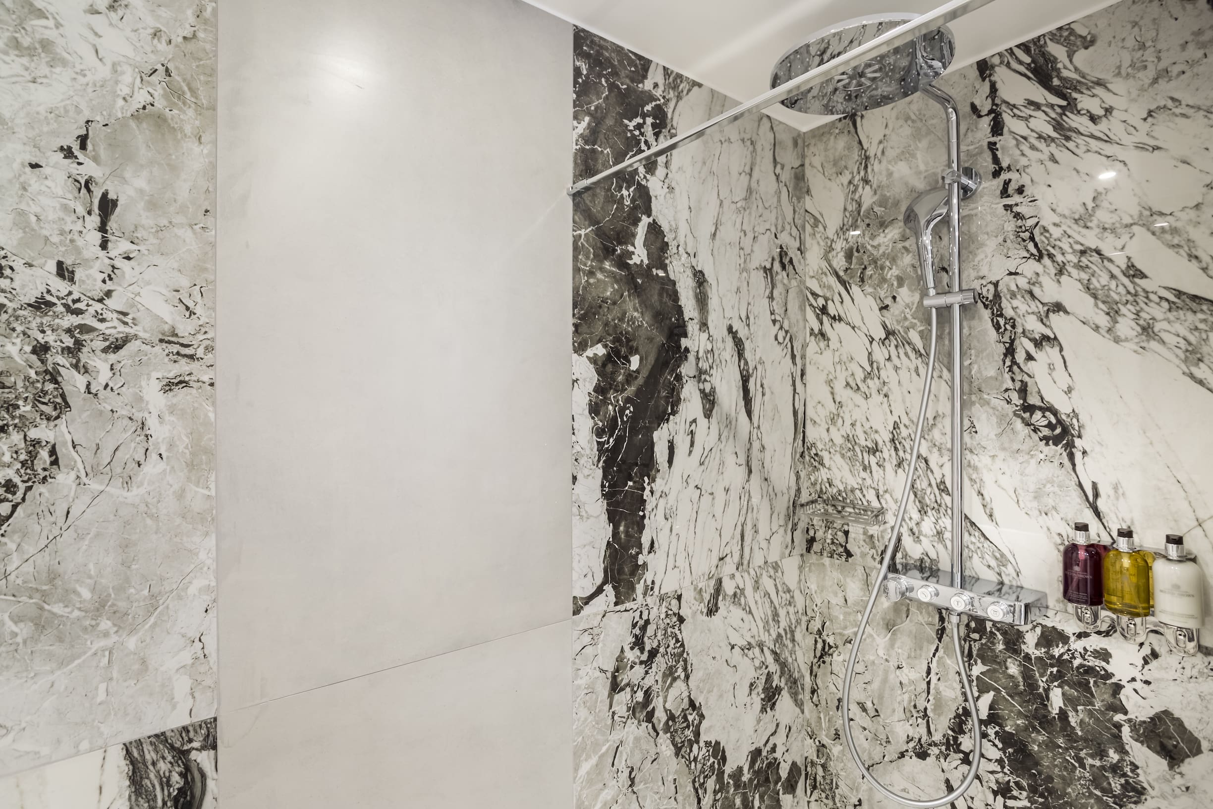 Château Montmartre Paris Montorgueil – Les Halles 3: Elegant 2-Bedroom Apartment for Families and Remote Work, Montorgueil – Les Halles