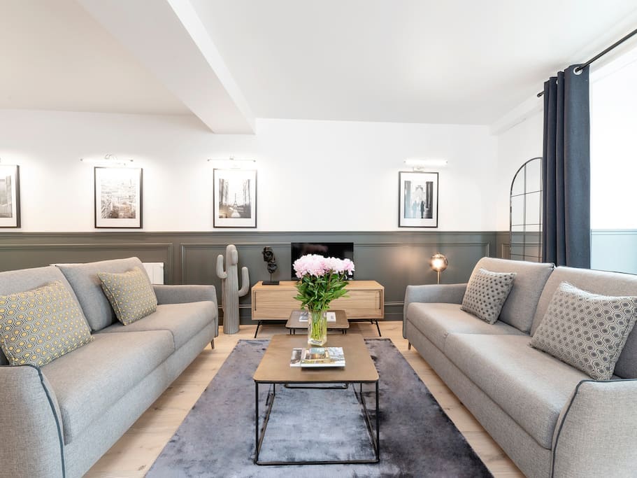 Château Montorgueil Paris: Elegant 4-Bedroom Apartment with Stunning Parisian Charm, Montorgueil – Les Halles