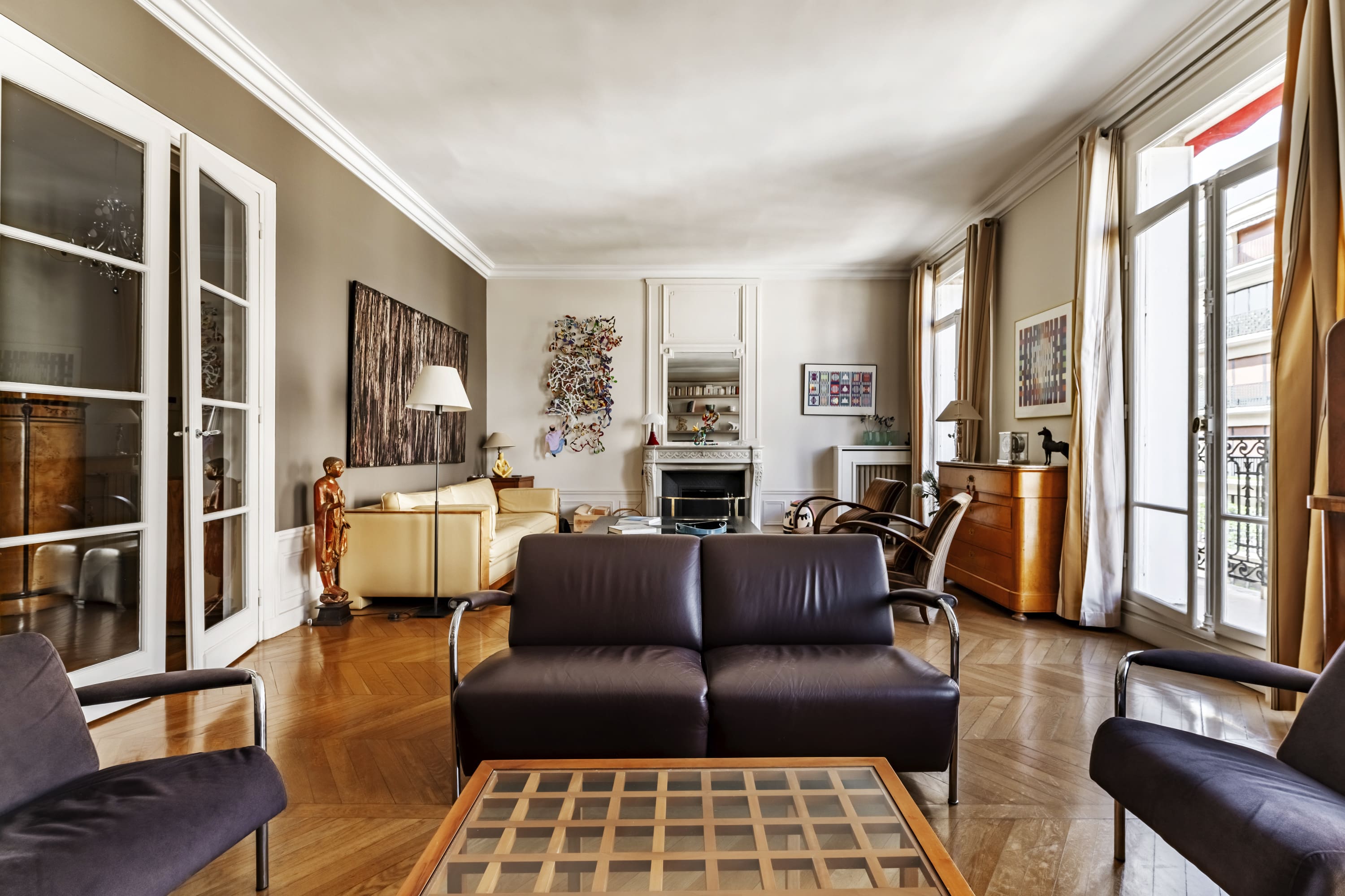 Château Murat Auteuil: Elegant 3-Bedroom Apartment with Pool, Paris Auteuil
