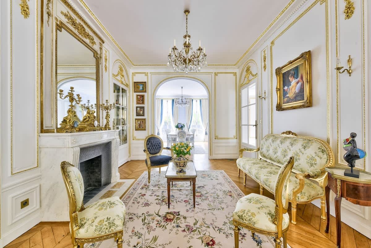 Château Murat Paris: Luxury 5-Bedroom House with Concierge Service, Paris