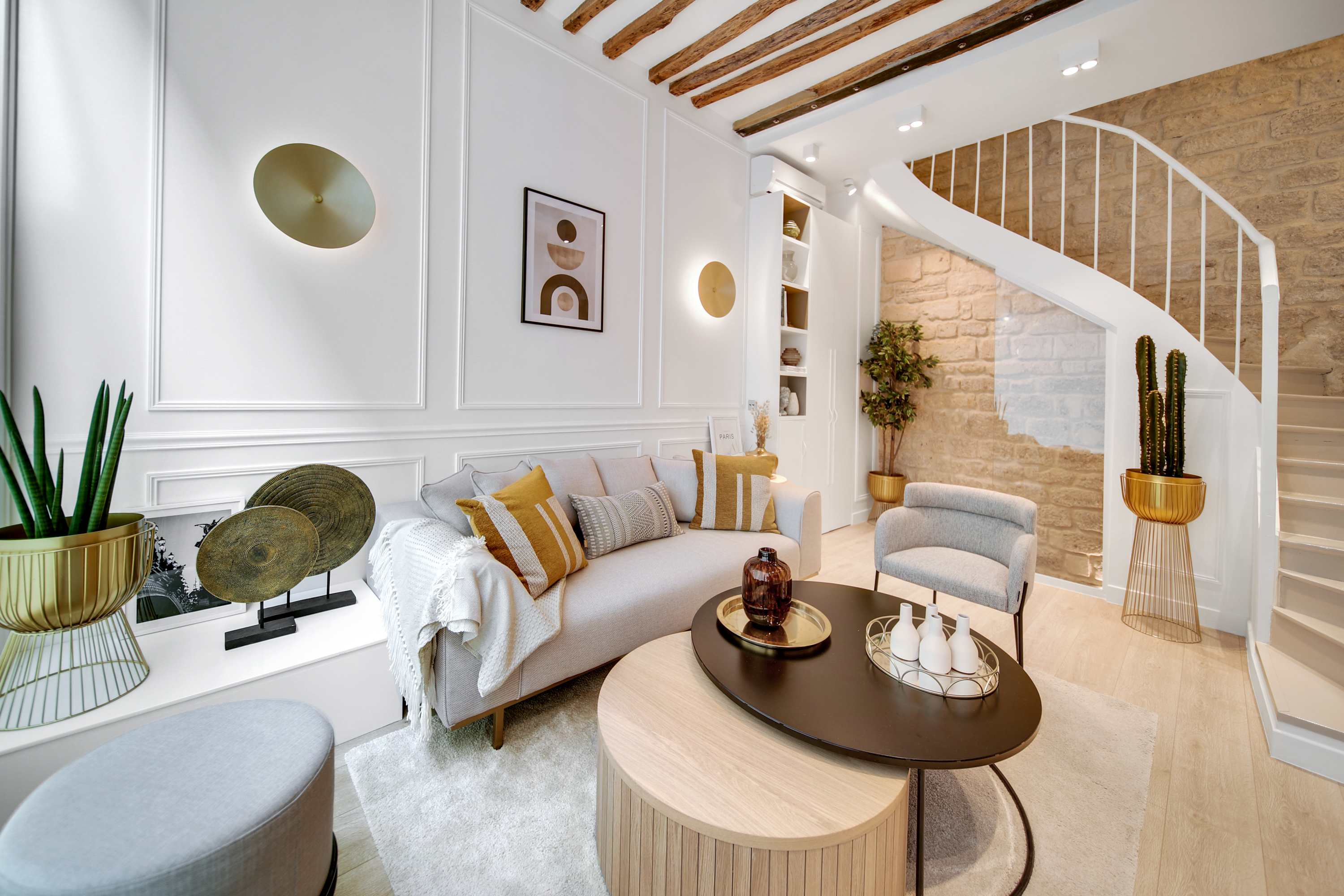 Château Passages Paris Louvre – Palais Royal: Elegant 3-Bedroom Apartment with Historic Charm, Louvre – Palais Royal