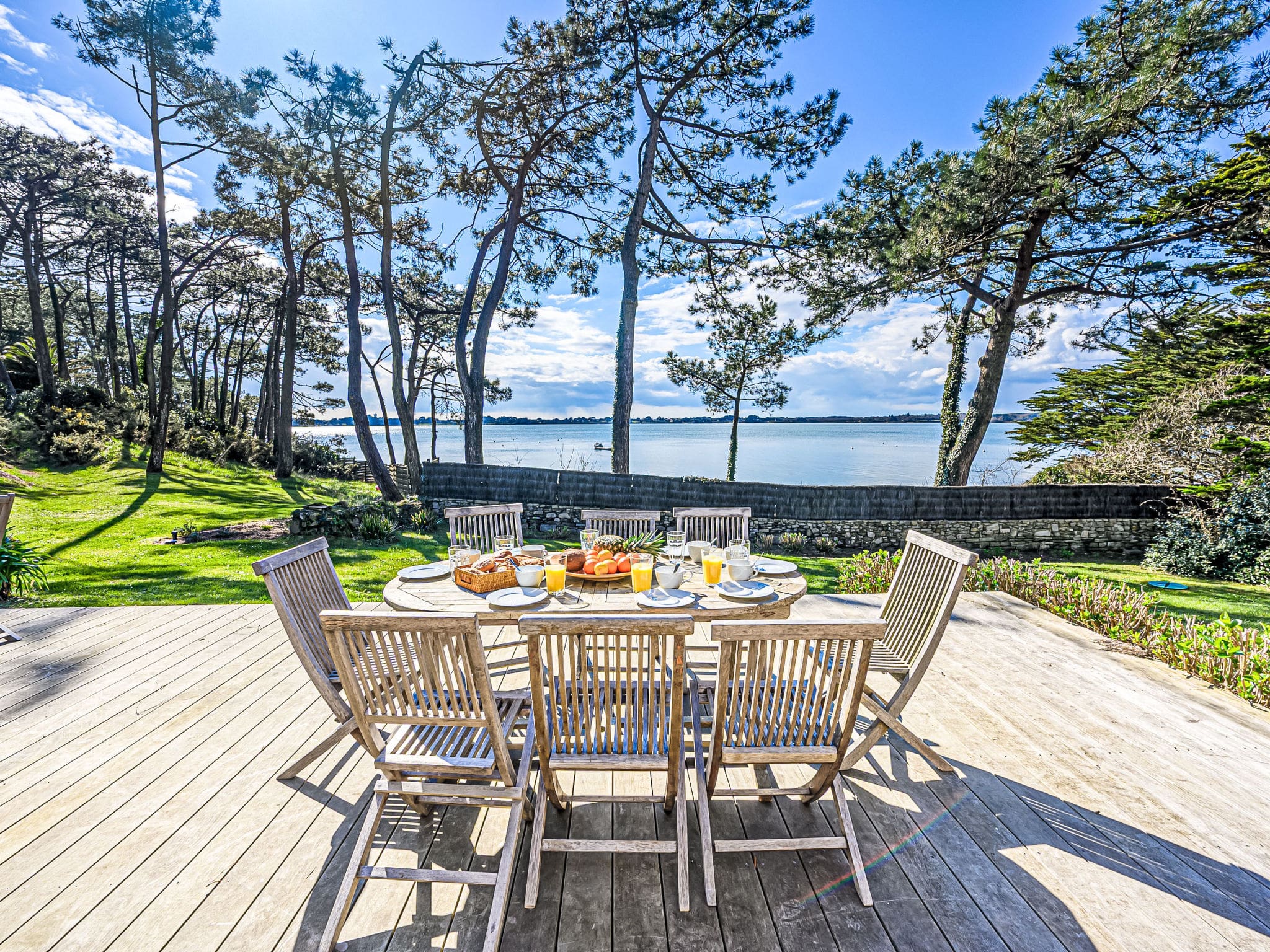 Chateau Penlan Baden: Stunning 5-Bedroom Coastal Villa with Sea Views and Private Garden in Brittany France