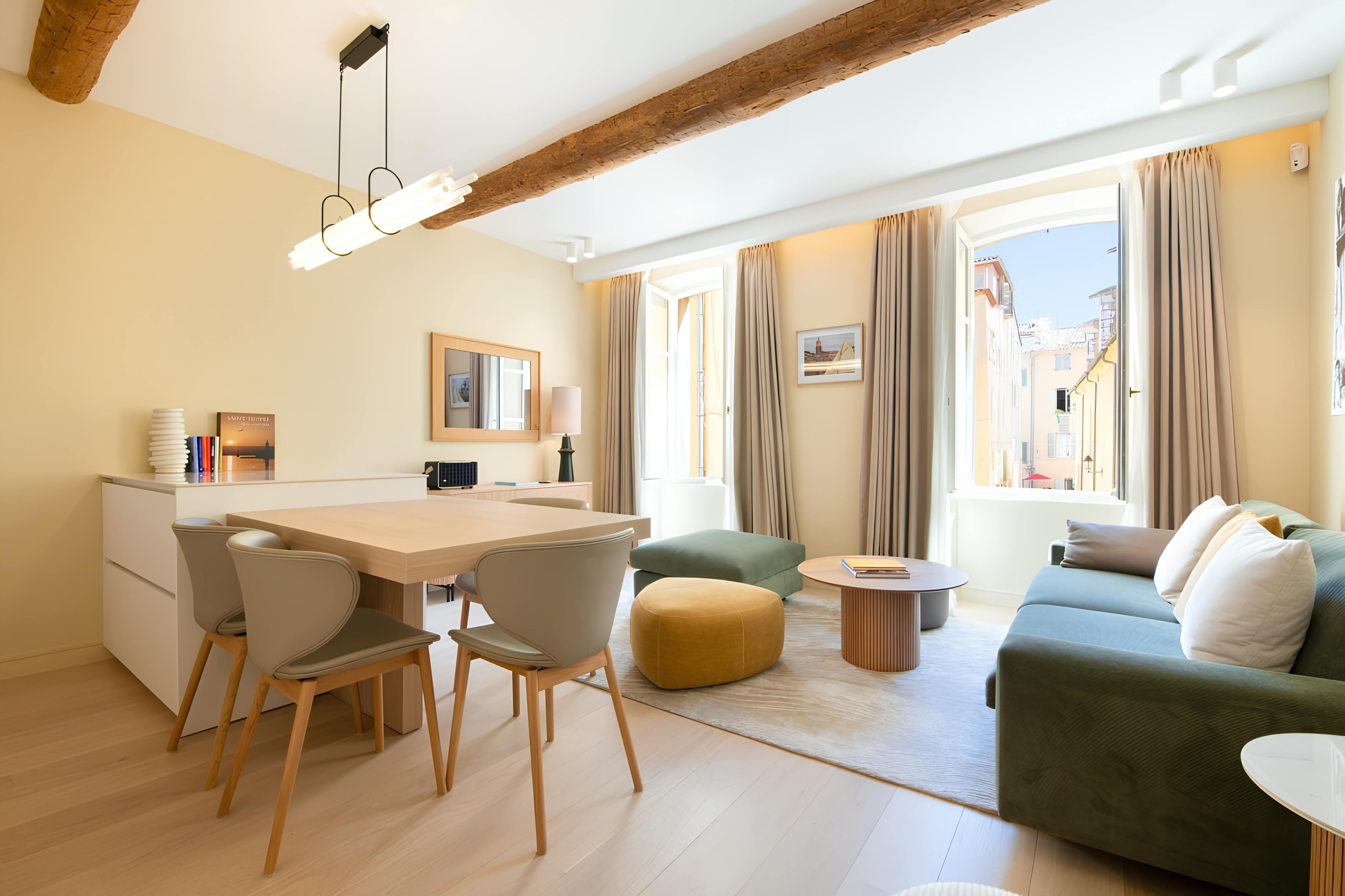 Château Ponche Saint-Tropez: Chic 1-Bedroom Luxury Townhouse Near the Beach, Saint-Tropez