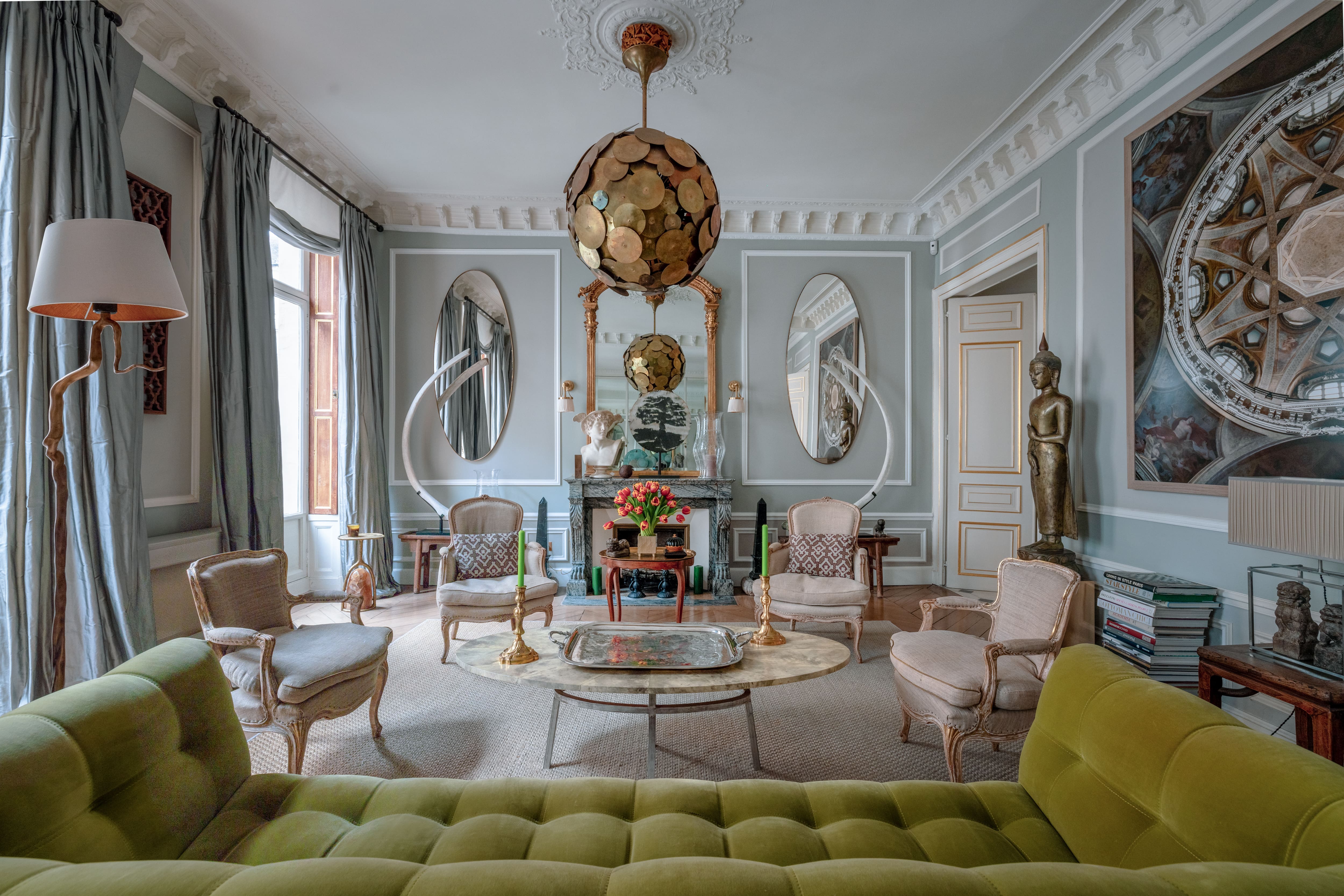 Château Rive Gauche Paris Saint Germain des Prés – Odéon: Elegant 2-Bedroom Luxury Apartment with Juliet Balconies, Paris