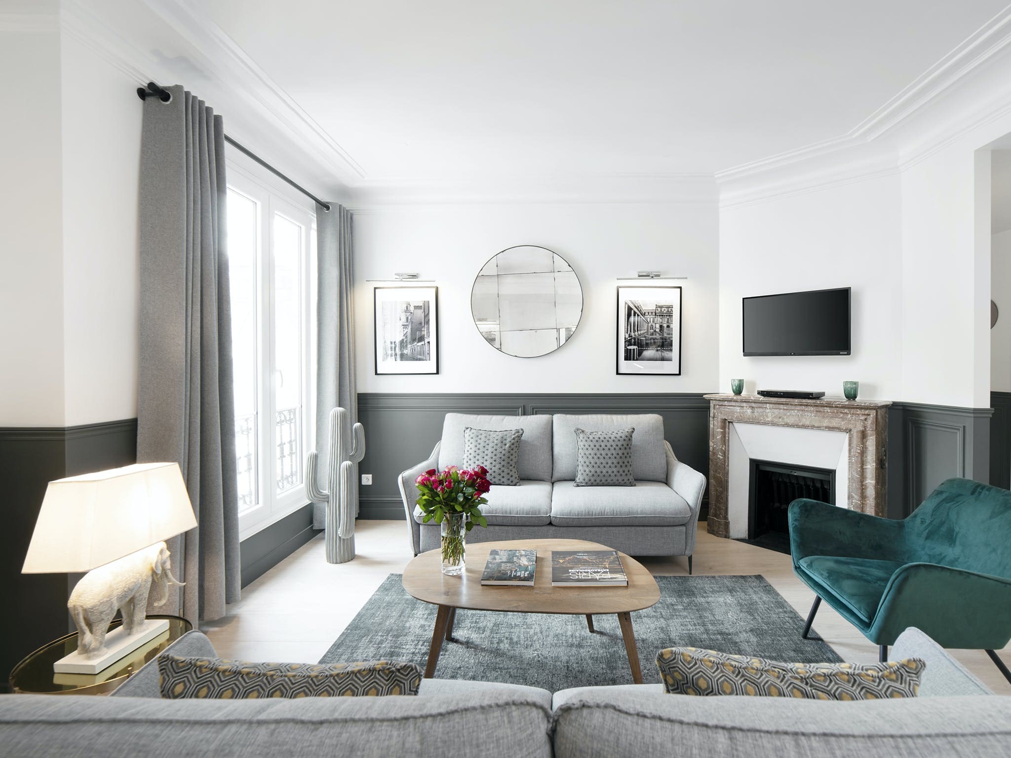 Château Saint-Denis Paris Grands Boulevards 2: Elegant 3-Bedroom Luxury Apartment in Grands Boulevards, Paris