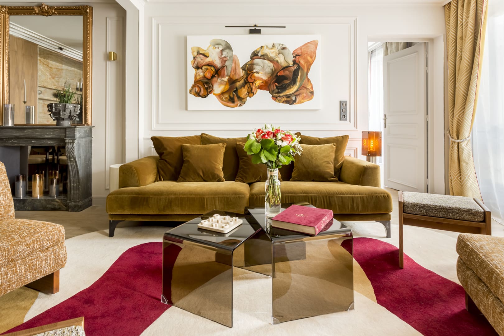 Château Saint-Denis Paris Grands Boulevards: Spacious 4-Bedroom Family-Friendly Apartment, Grands Boulevards Paris