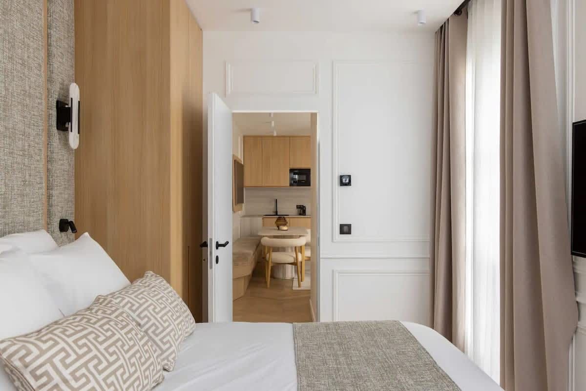 Château Saint-Eustache Montorgueil Montorgueil – Les Halles 5: Elegant 2-Bedroom Apartment with Family-Friendly Amenities, Paris