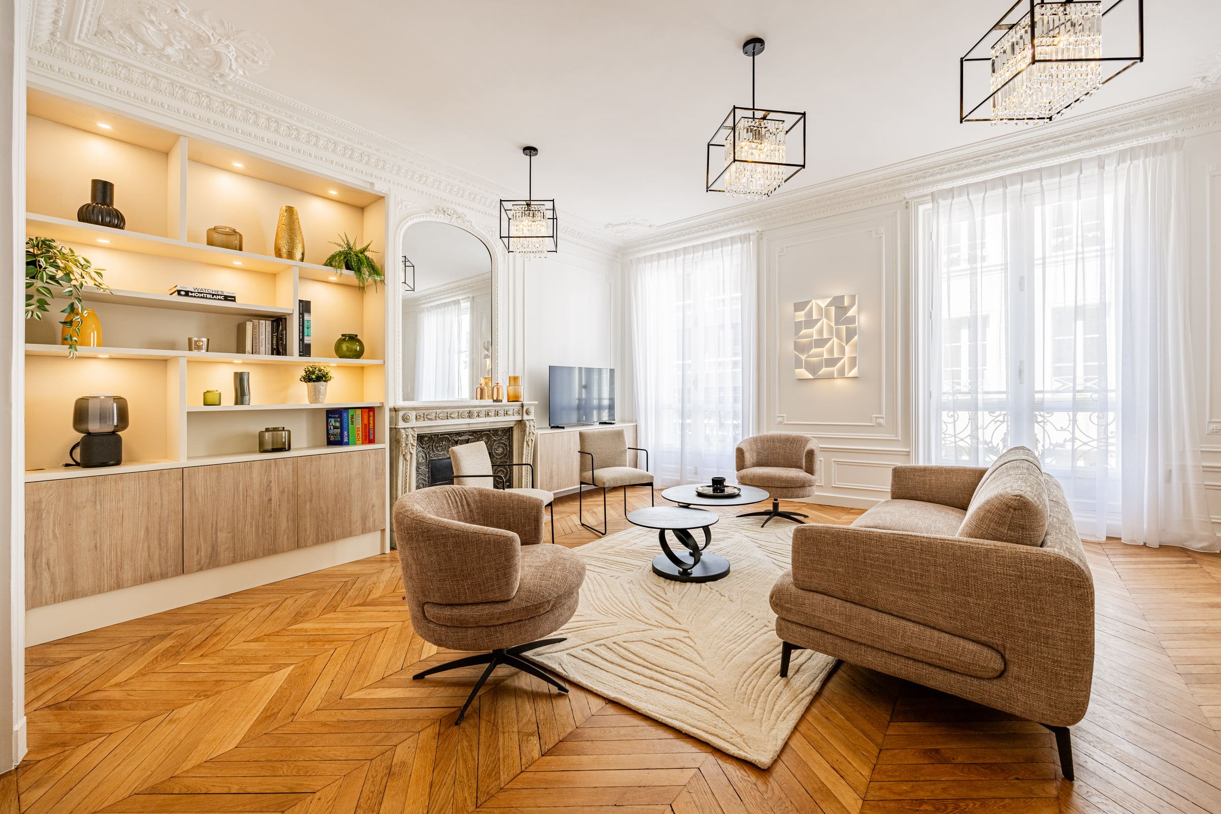 Château Saint-Honoré Paris: Luxury 4-Bedroom Apartment with Air-Con, Arc de Triomphe – Champs-Élysées