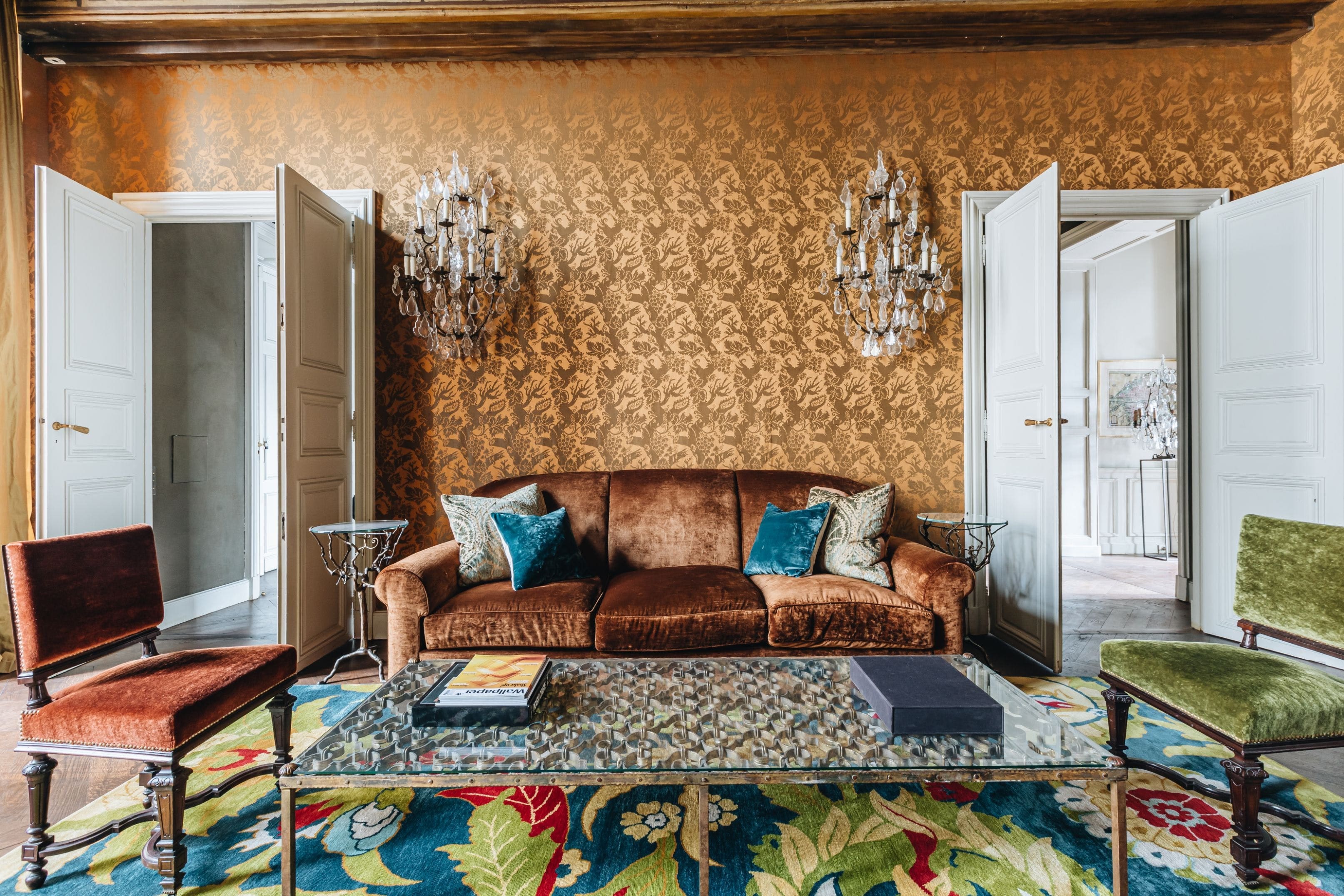 Château Saint-Louis Marais Le Marais 3: 3-Bedroom Luxury Apartment with Historic Charm, Paris Le Marais