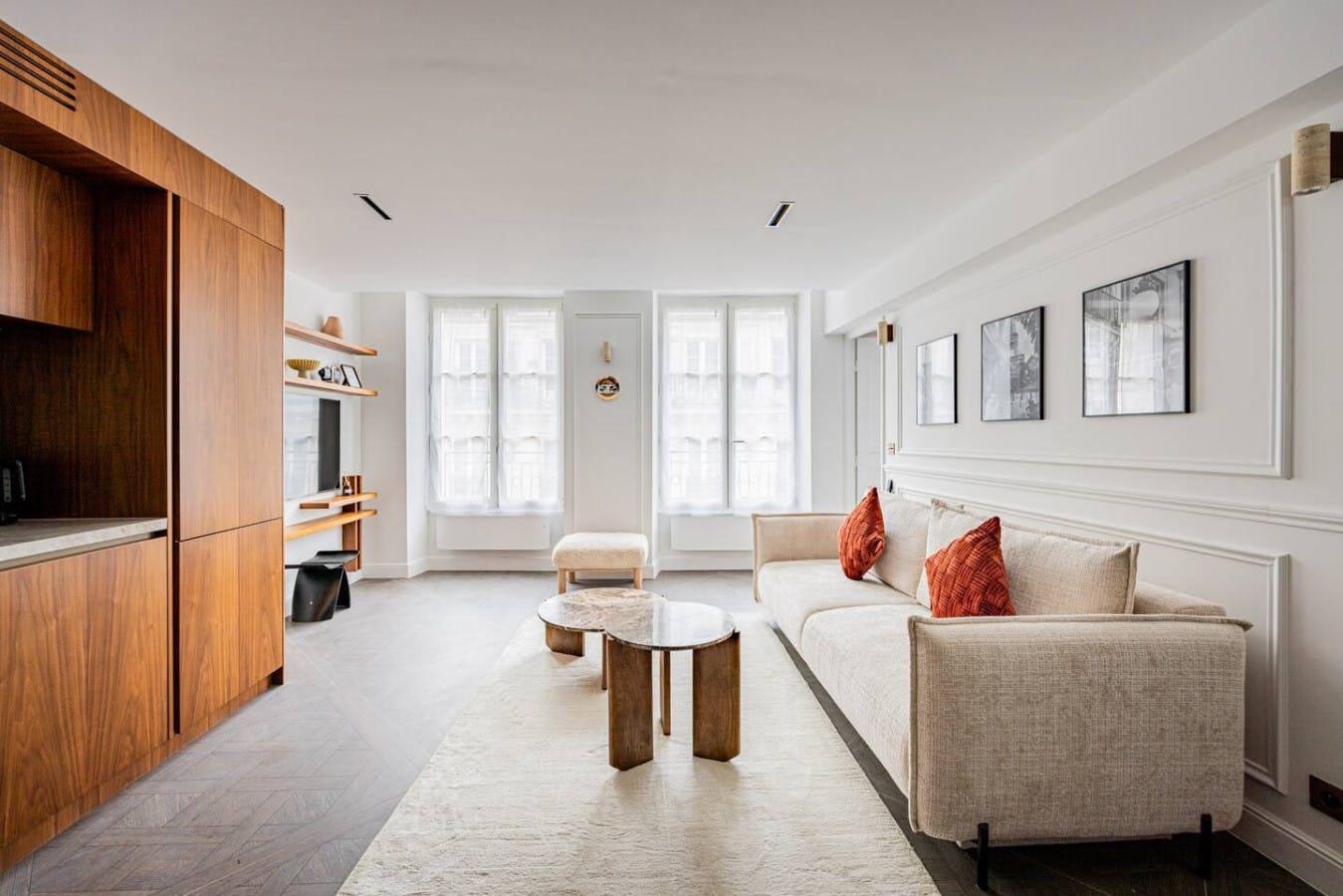 Château Saint-Paul Marais Le Marais 11: Charming 2-Bedroom Townhouse in Artistic Le Marais, Paris