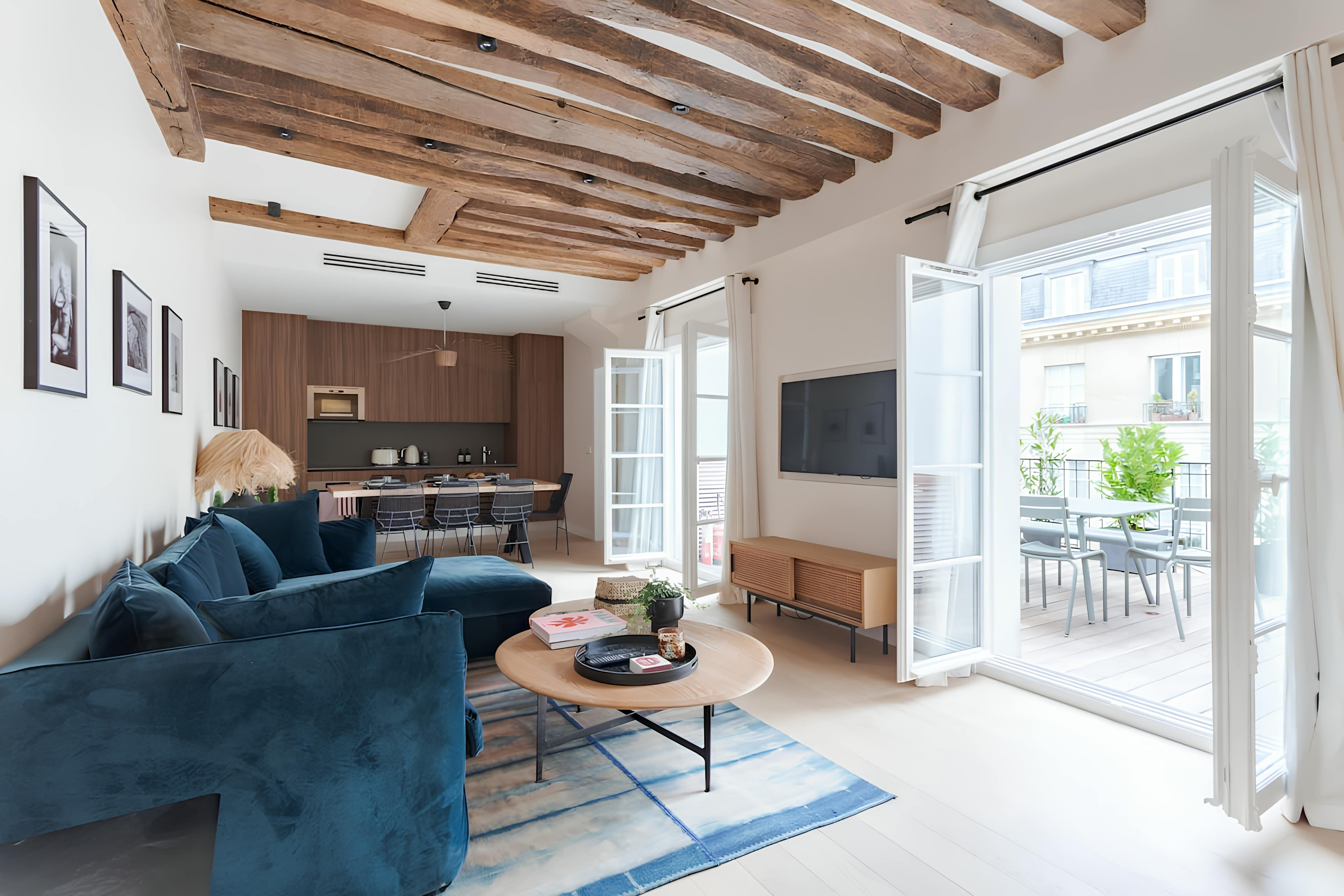 Château Saint-Paul Marais Le Marais 5: Elegant 3-Bedroom Apartment with Private Terrace, Le Marais
