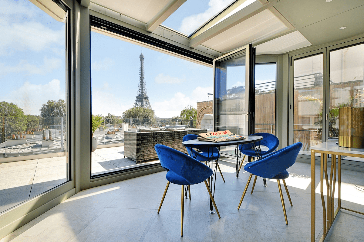 Château Seine Trocadéro: Luxury 2-Bedroom Apartment with Eiffel Tower Views, Trocadéro