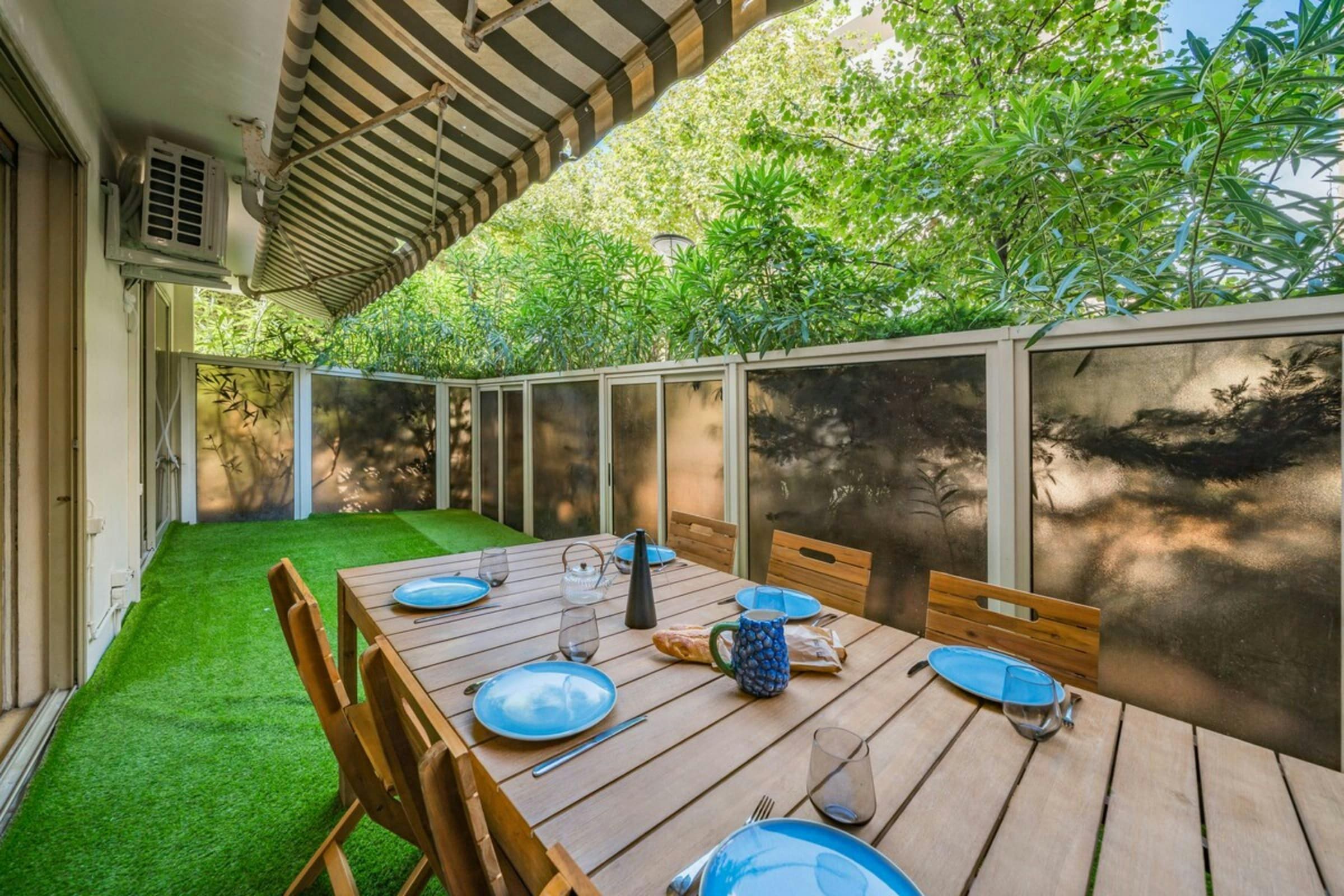 Château Suquet Cannes Cannes 5: Luxury 3-Bedroom Apartment with Seaview, Cannes